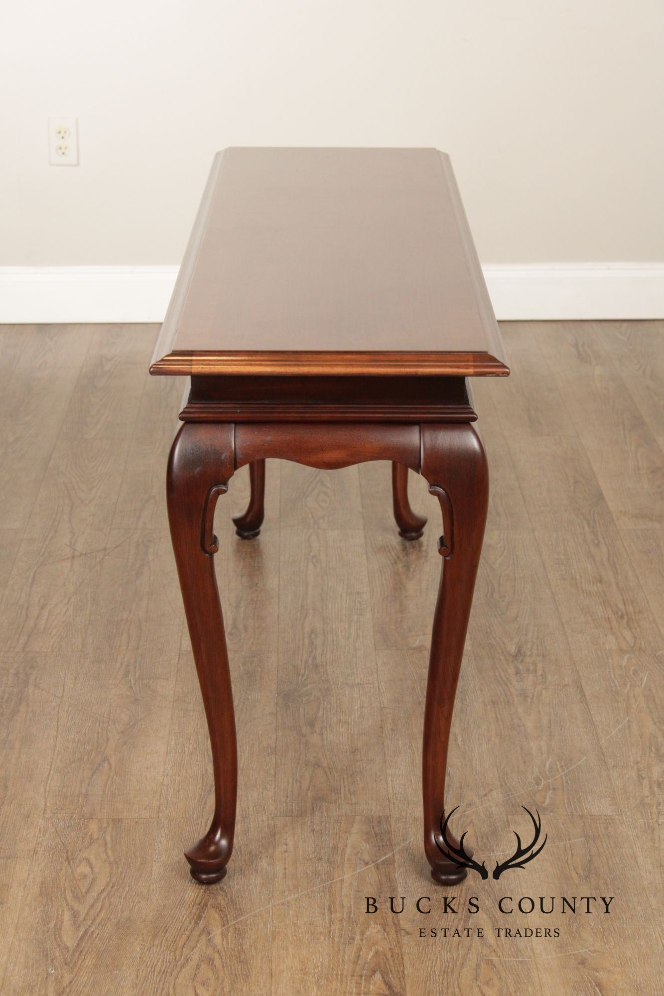 Ethan Allen Queen Anne Style Cherry Console Table