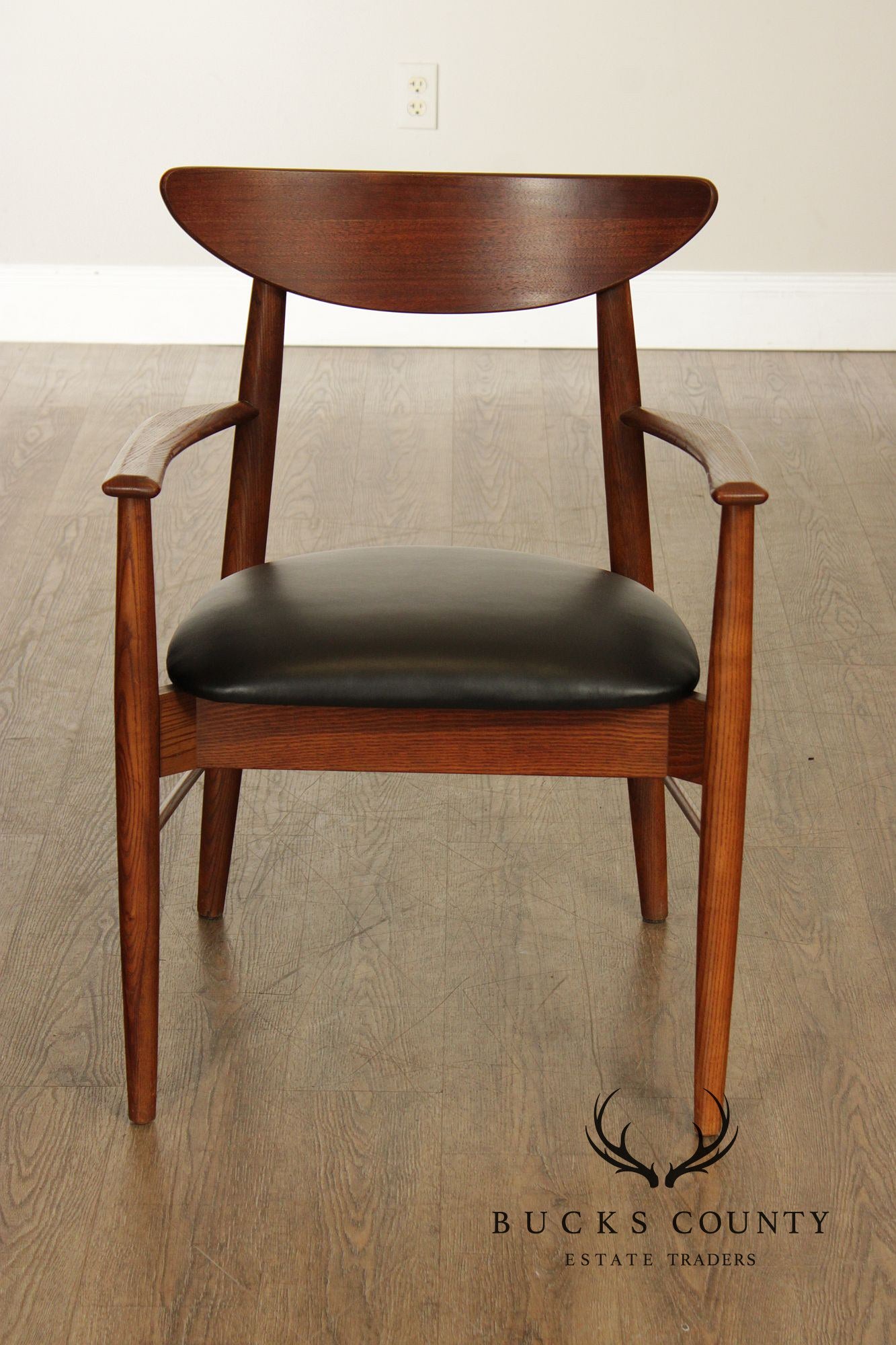 Stanley Furniture Mid Century Modern Walnut Set Of Six Dining Chairs