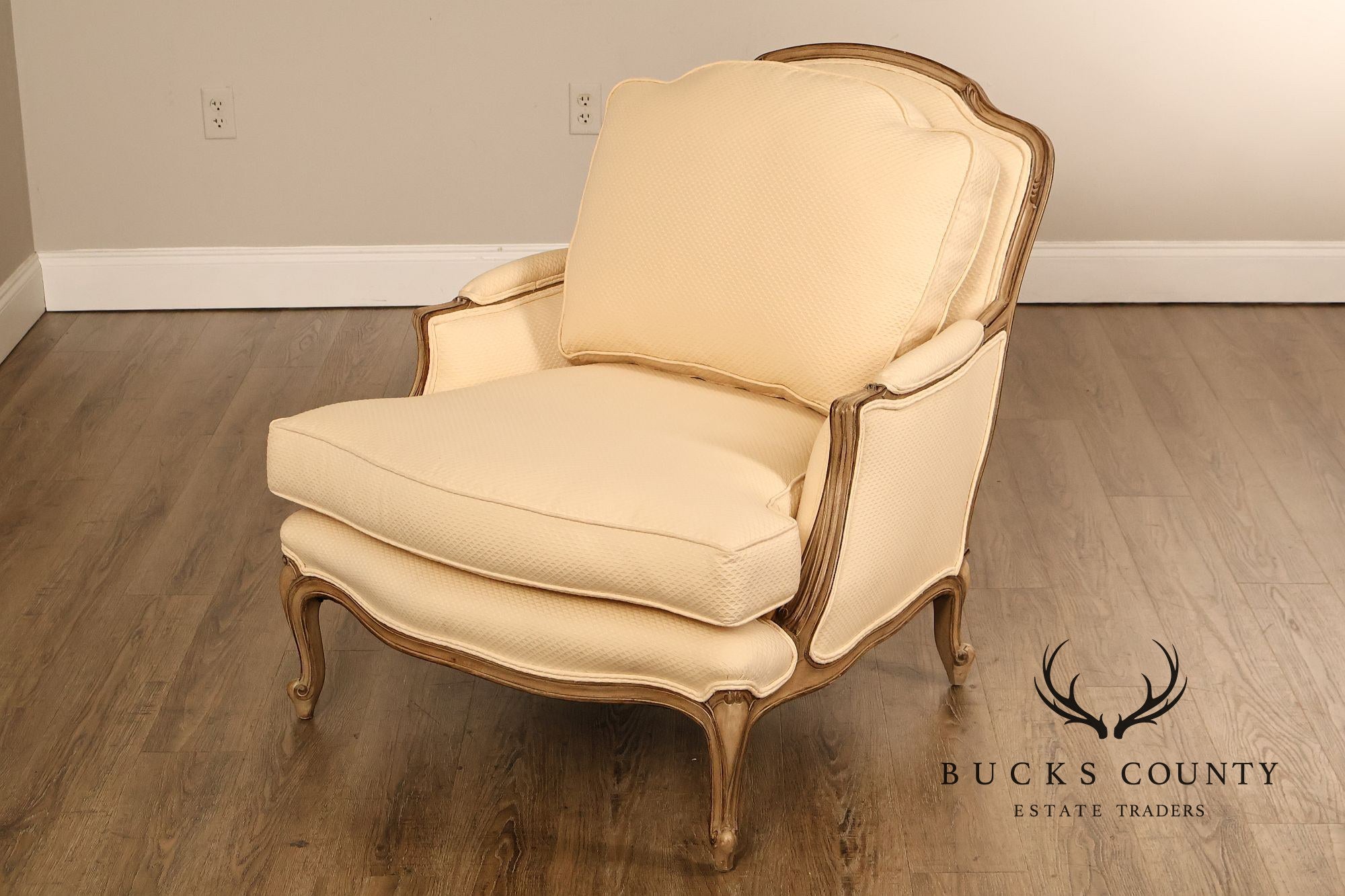 Meyer Gunther Martini French Louis XV Style Bergere Chair