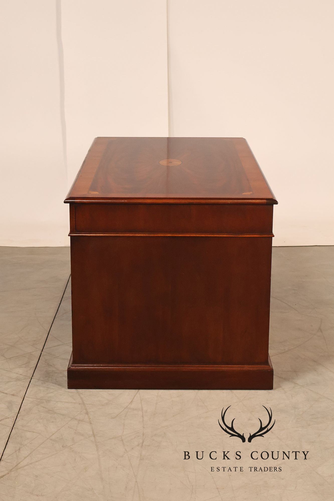 Hekman Federal Style Inlaid Mahogany Executive Desk