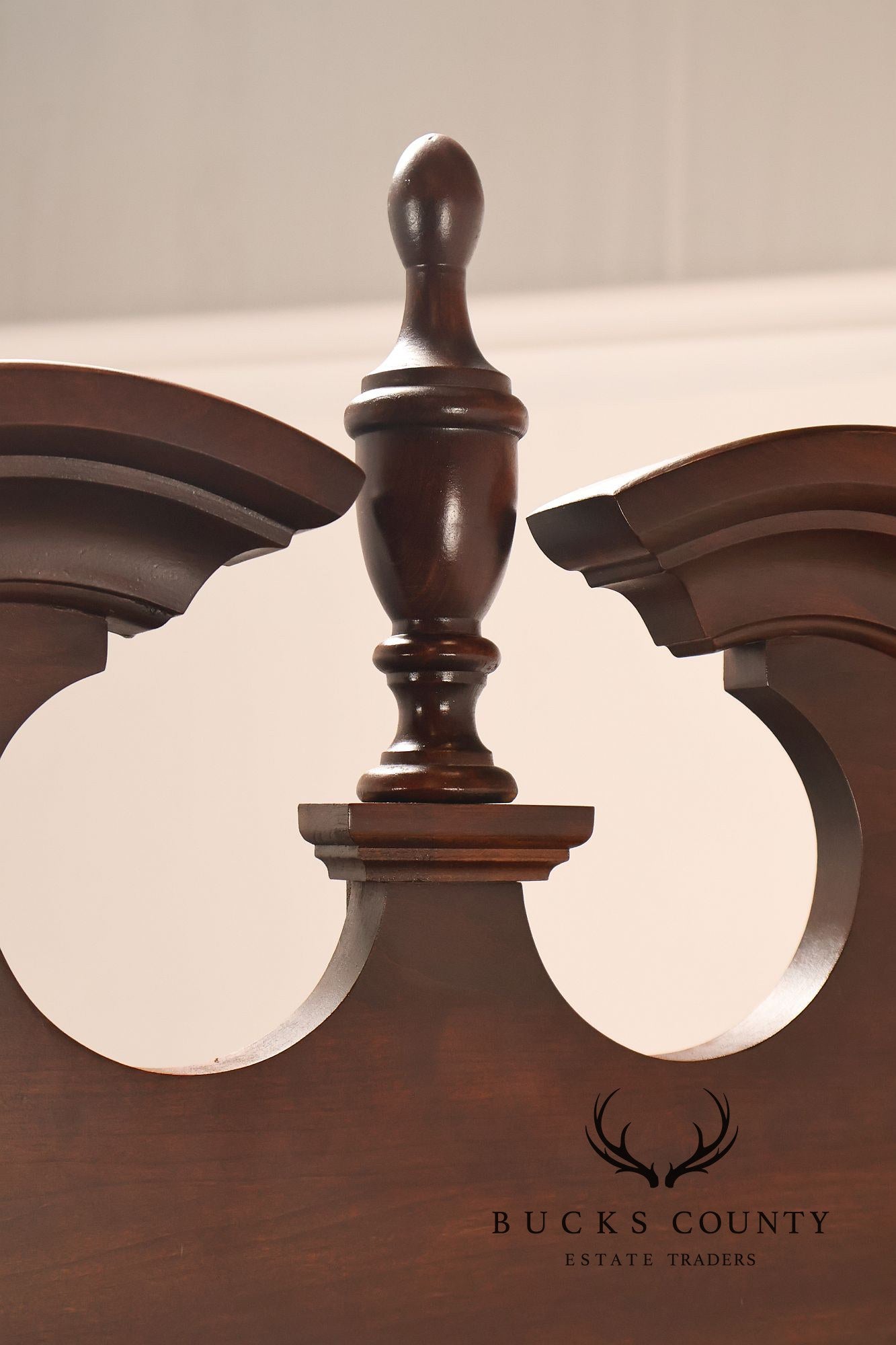 Cochran Mahogany Chippendale Style Cherry Dresser With Mirror