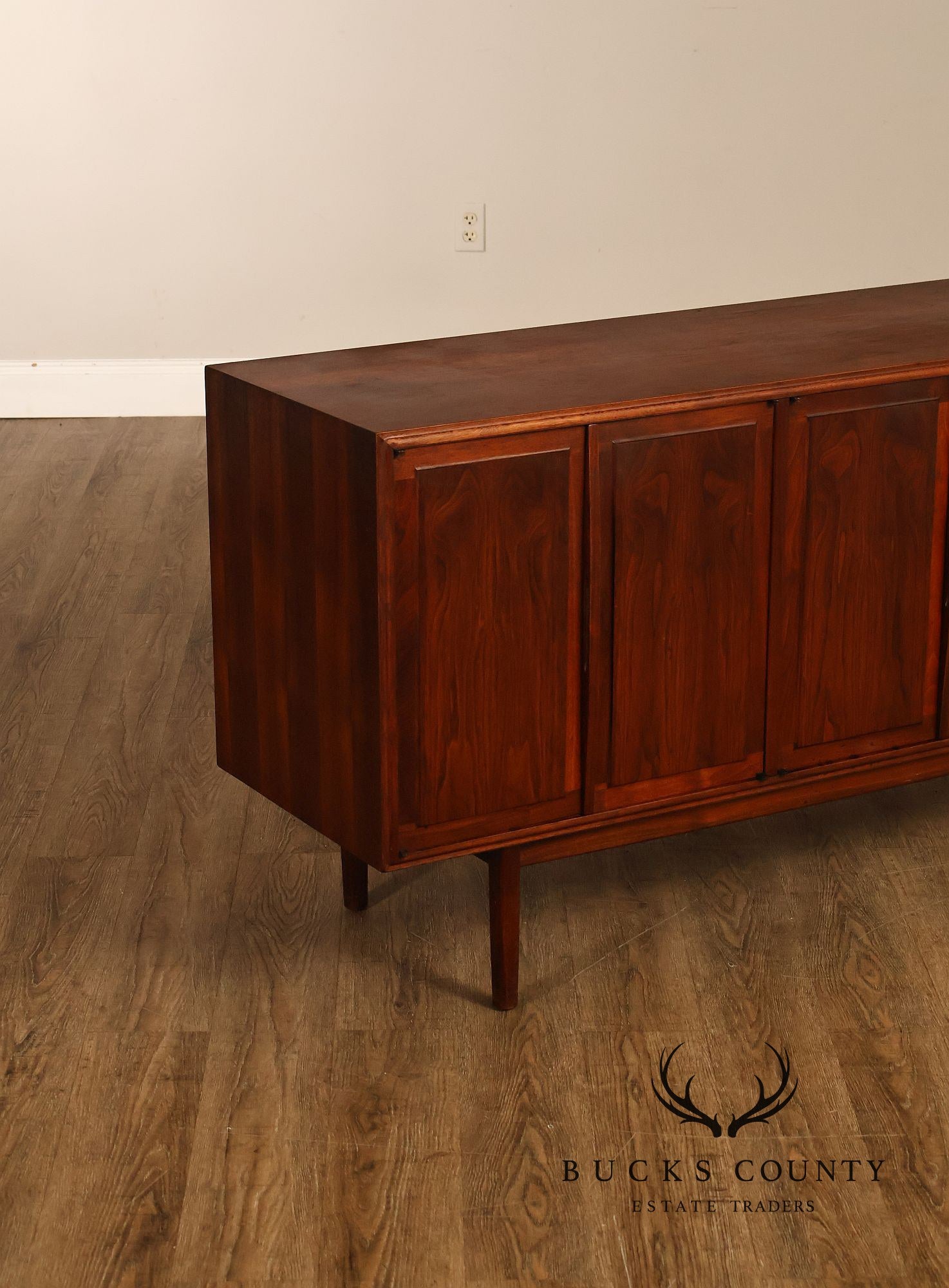 Jack Cartwright Founders Mid Century Modern Walnut Credenza Sideboard