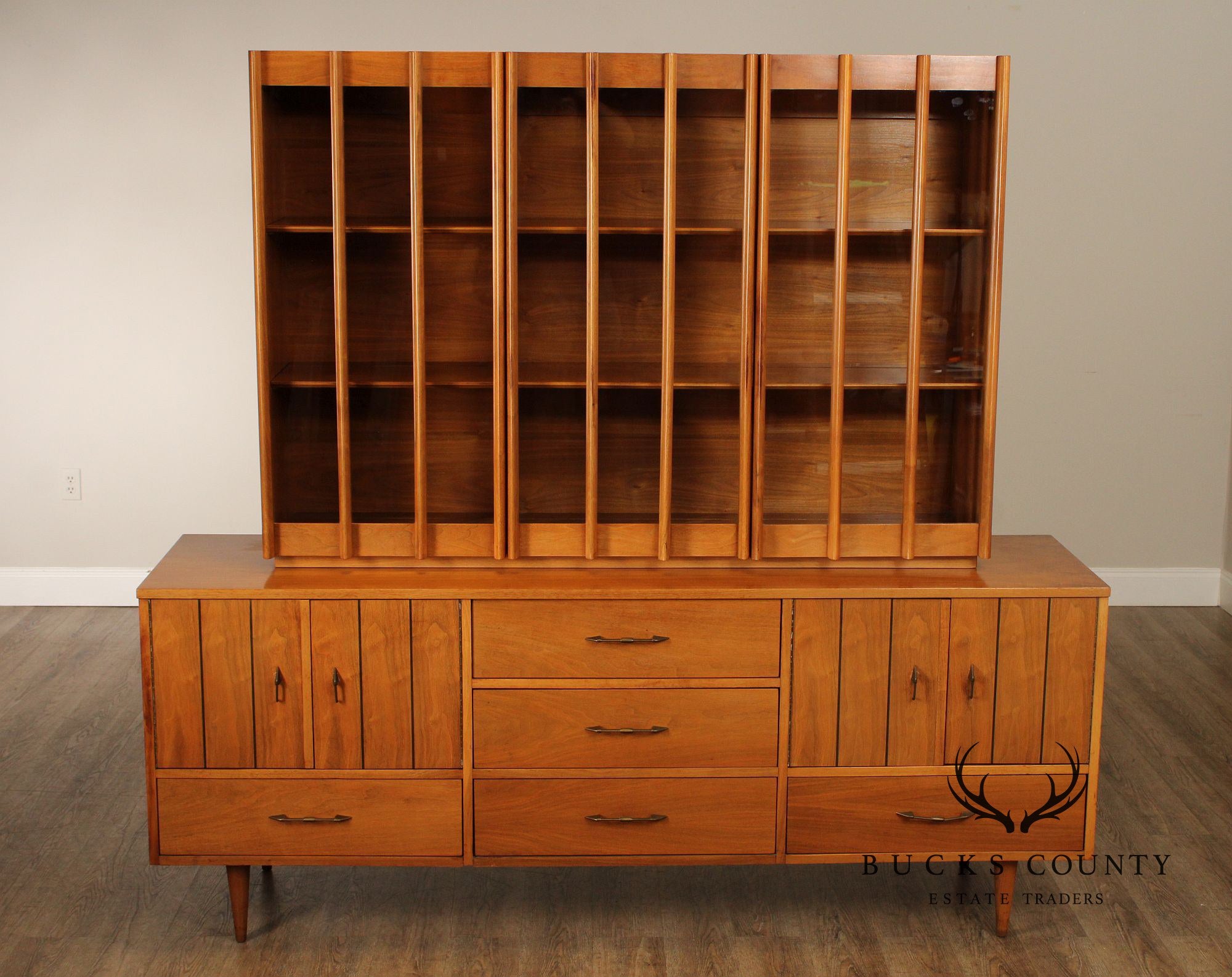 Mid Century Modern Walnut Sideboard Hutch