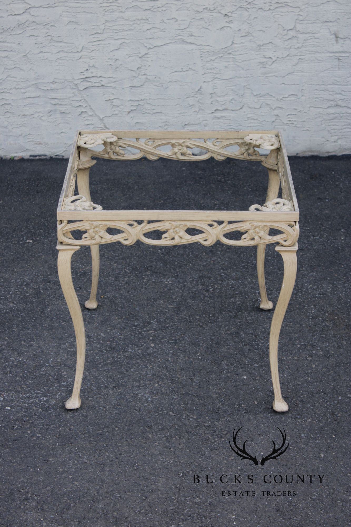 Brown Jordan Pair of Cast Aluminum 'Day Lily' Outdoor Patio Side Tables