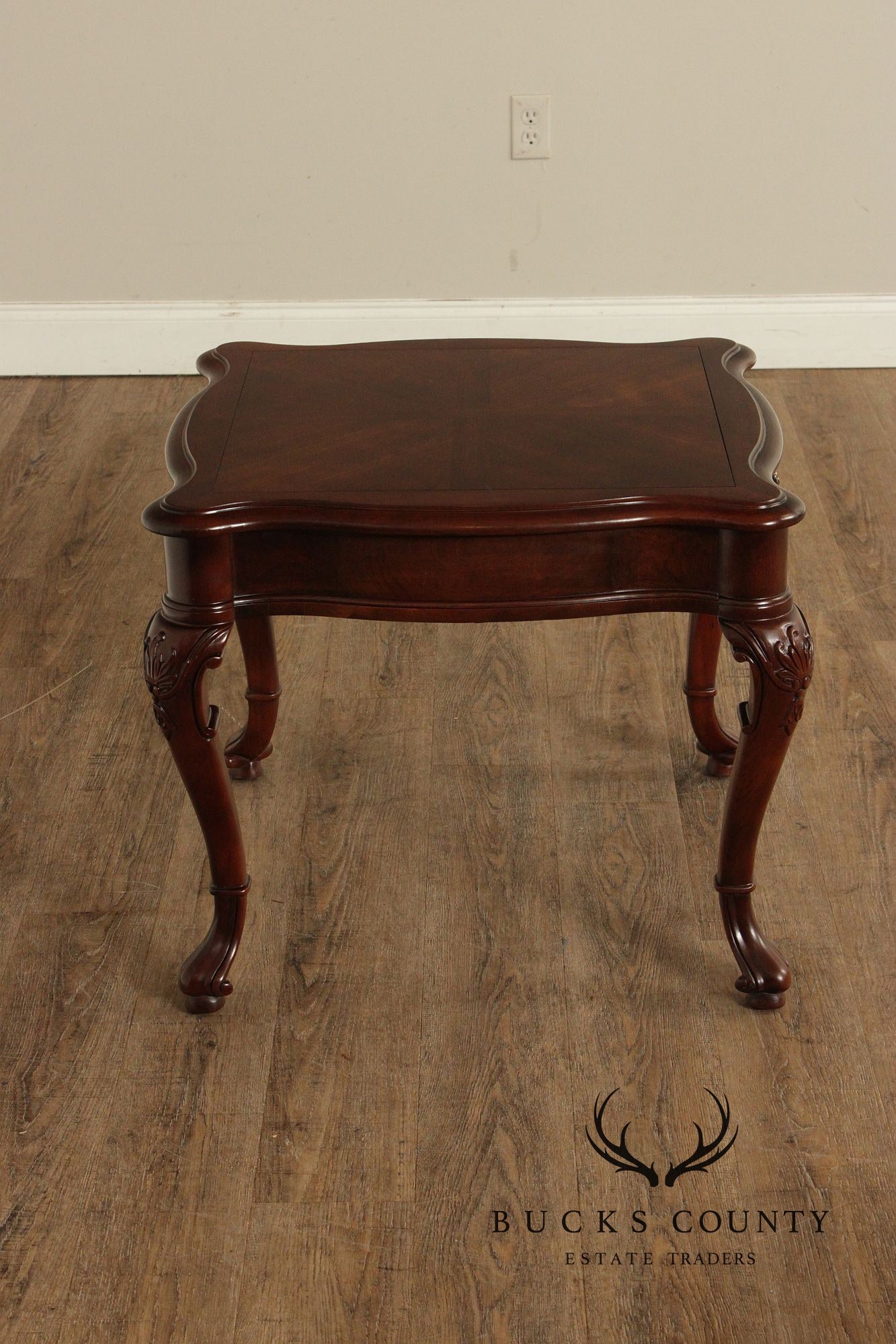 Century Georgian Style Furniture Pair Of End Tables