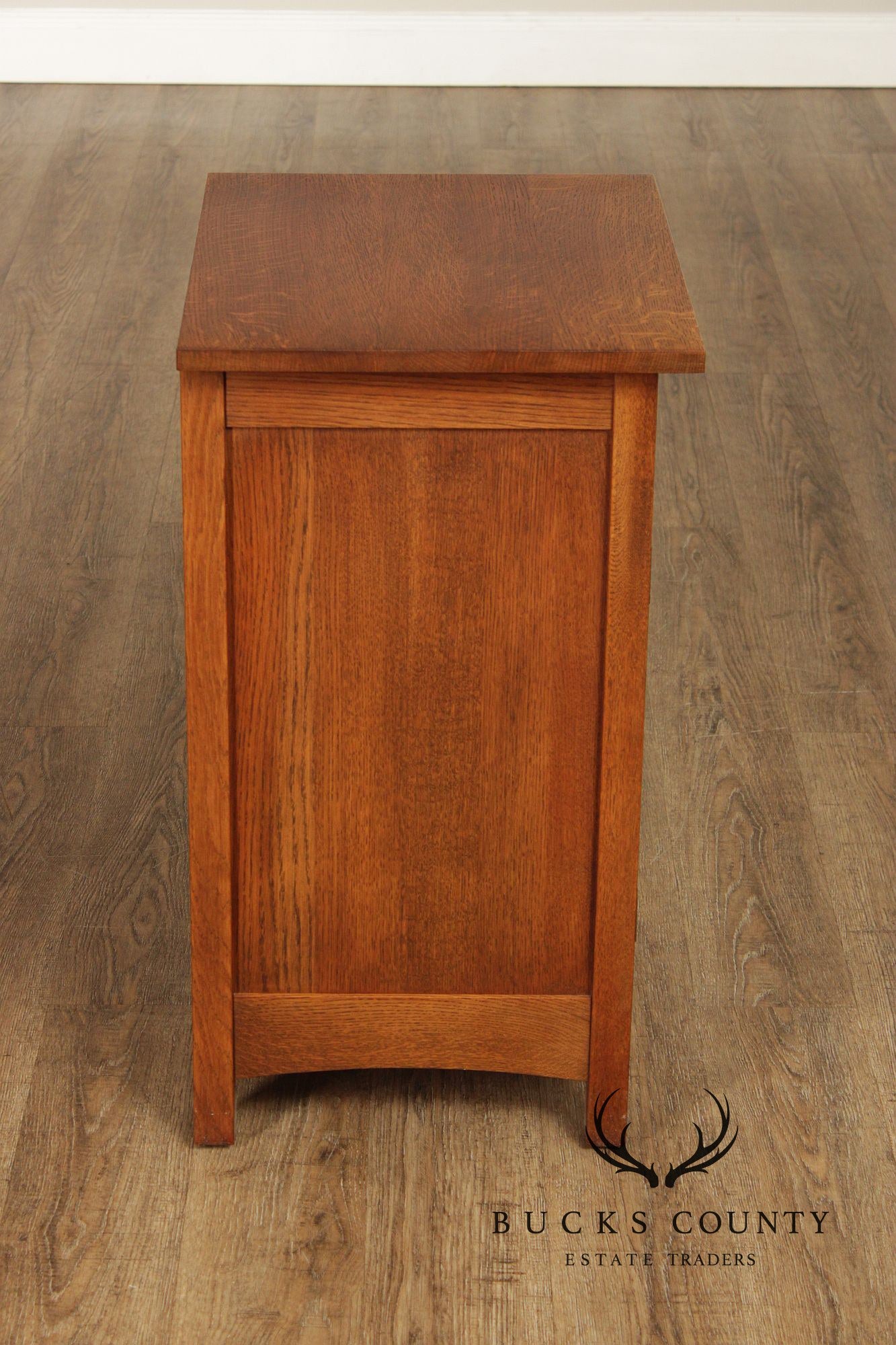Stickley Mission Collection Oak Pair Of Cabinet Nightstands
