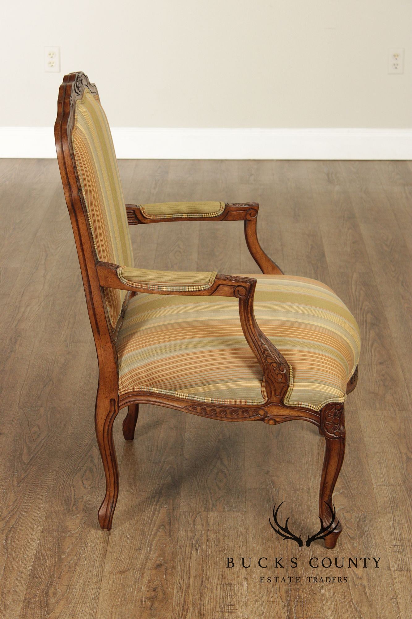 Henredon French Louis XV Style Pair of Fauteuil Armchairs