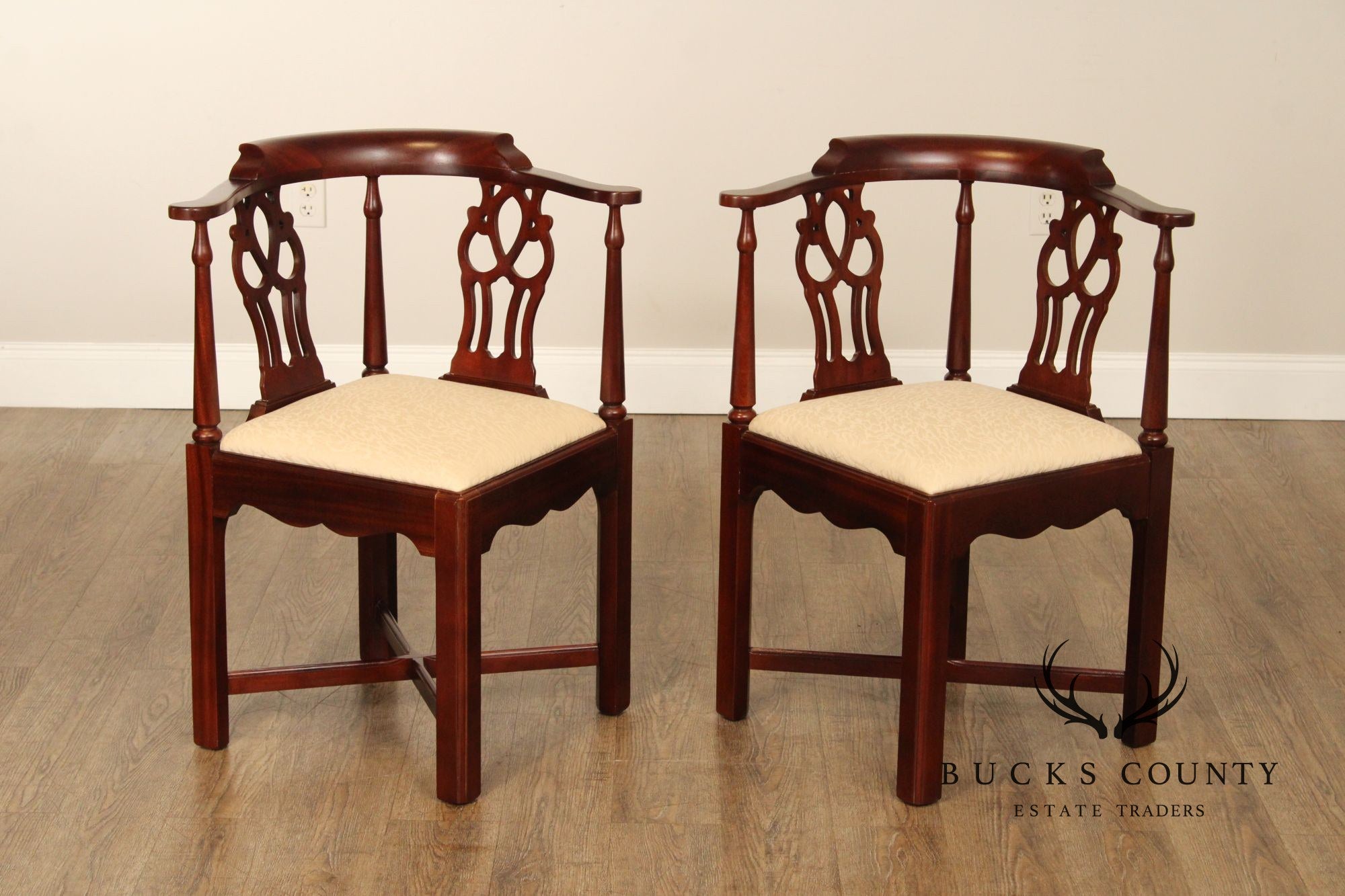 Hickory Chair Chippendale Style Pair of Mahogany Corner Chairs