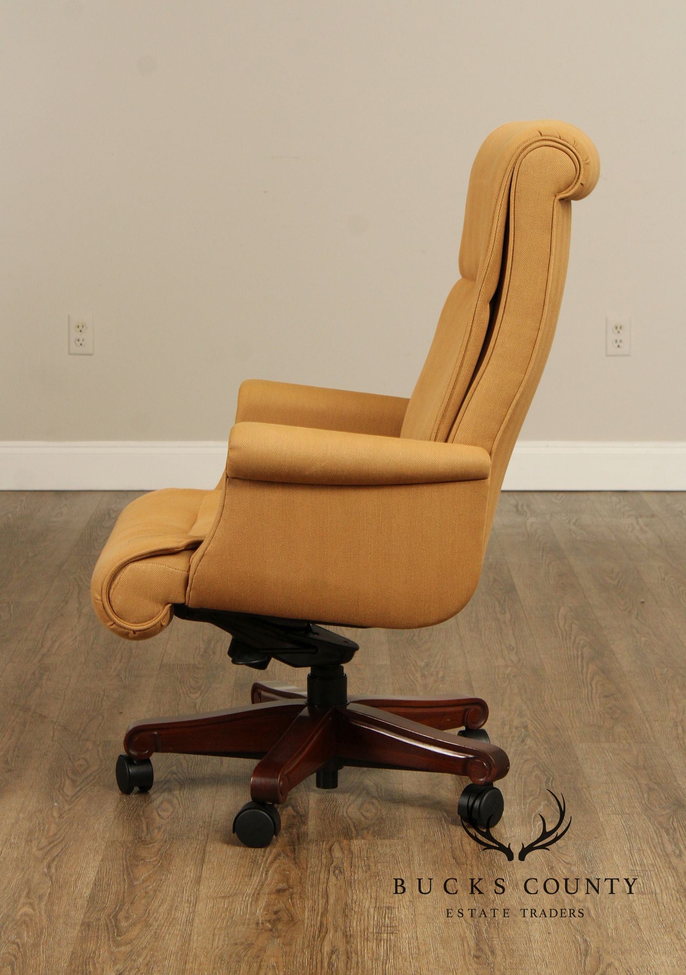 Traditional Executive Office Chair