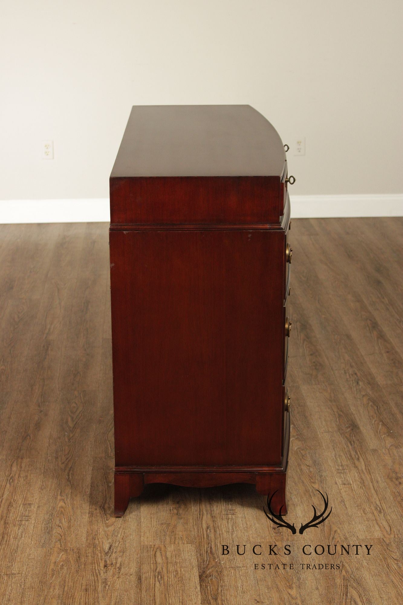 Lauren Ralph Lauren Mahogany Hepplewhite Style Bow Front 9 Drawer Dresser