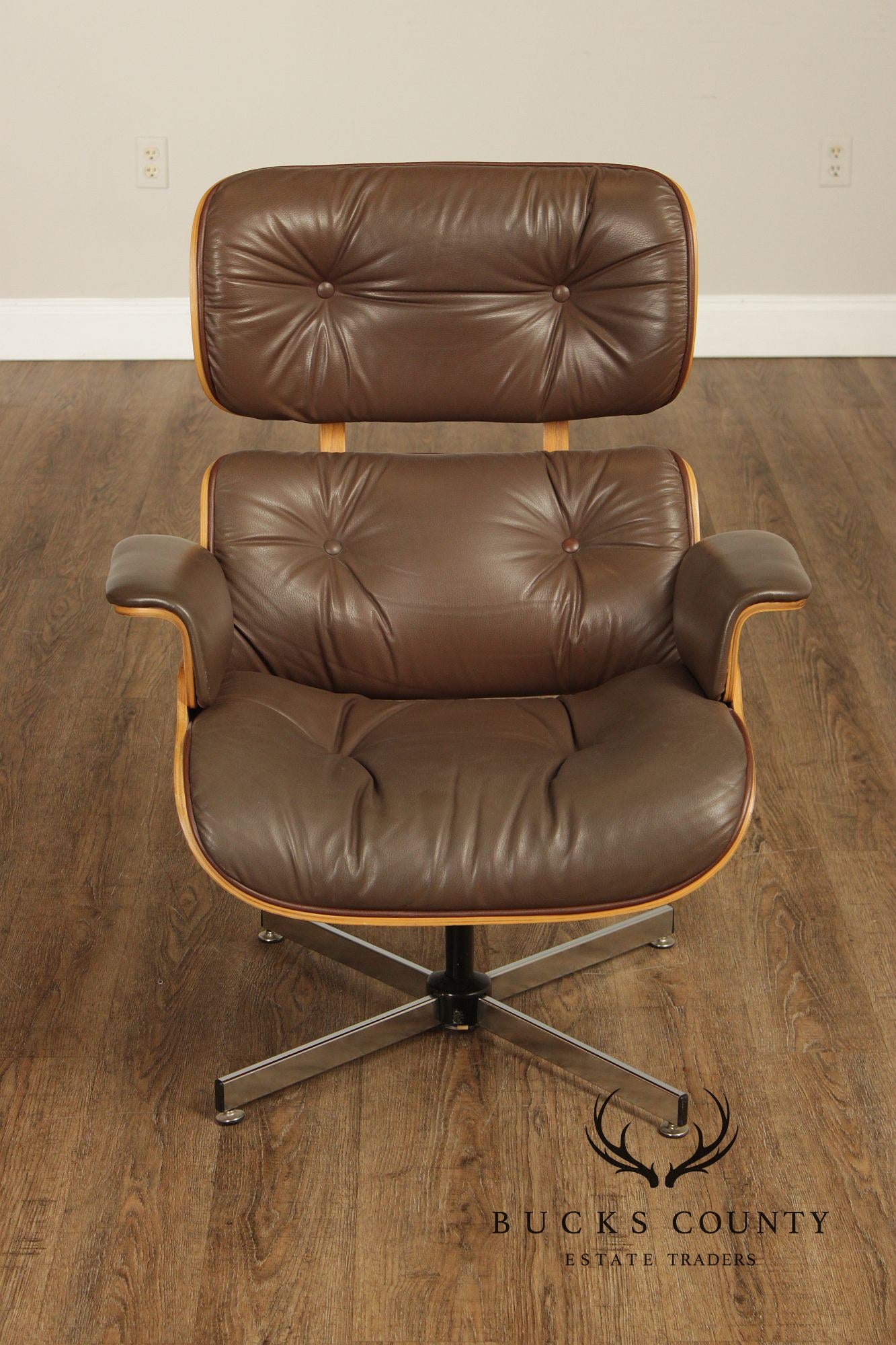 Eames Style Leather Swivel Chair with Ottoman