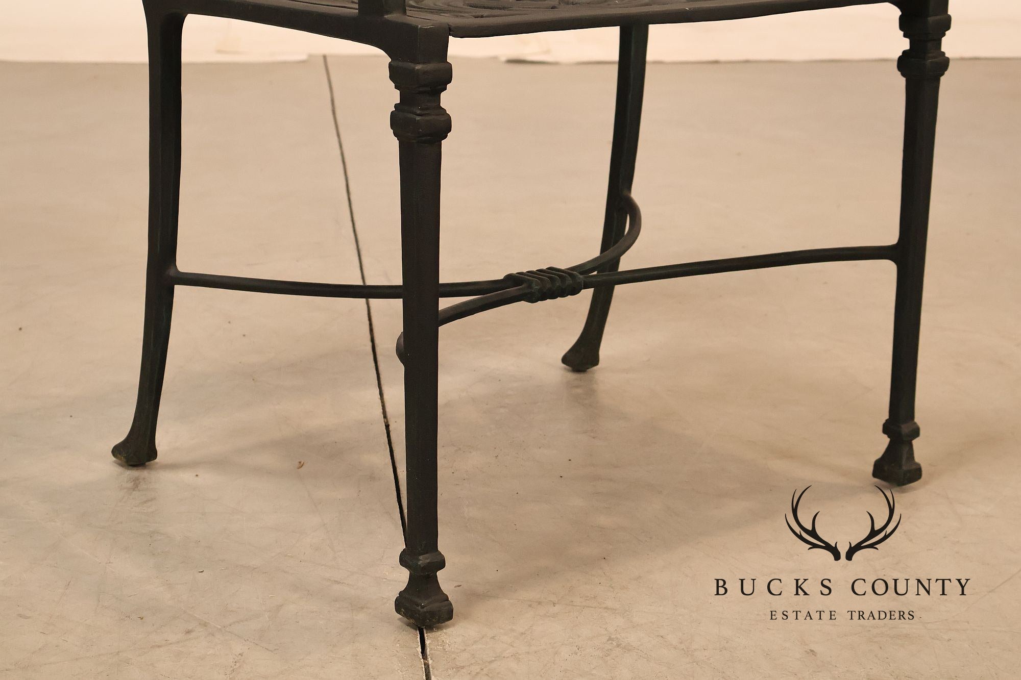 Cast Aluminum Outdoor Dining Set With Pierced Decoration