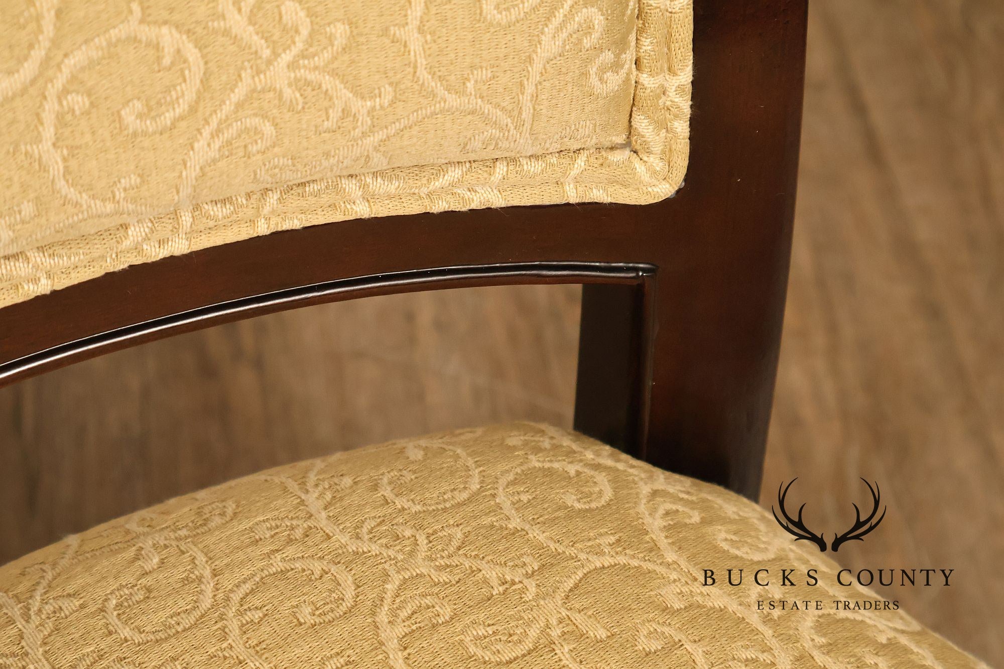 Thomasville Transitional Set of Eight Mahogany Dining Chairs