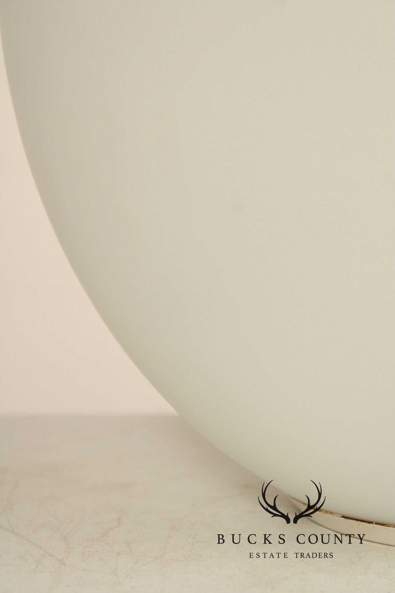 Laurel Lamp Company Mid Century Modern Glass Egg Lamp