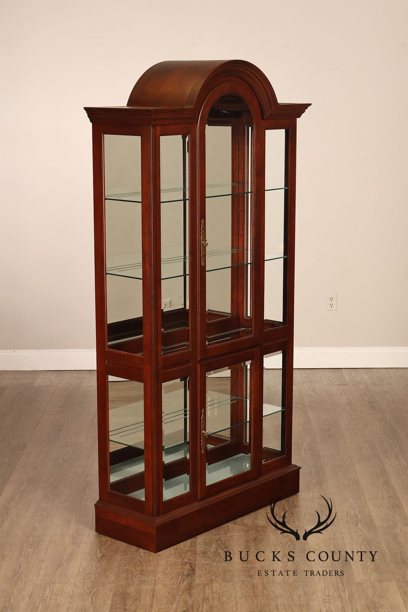 Pennsylvania House Traditional Cherry Lighted Glass Curio Display Cabinet