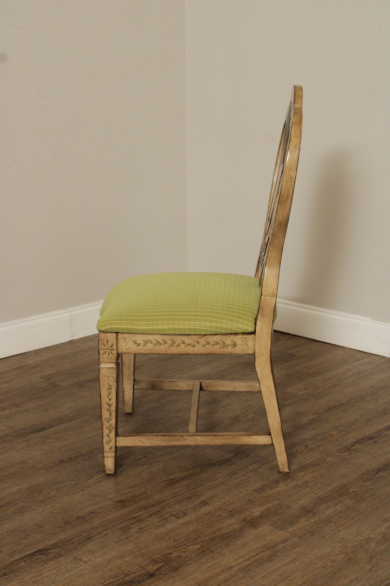 Lane Hepplewhite Style Paint Decorated Shied Back Side Chair