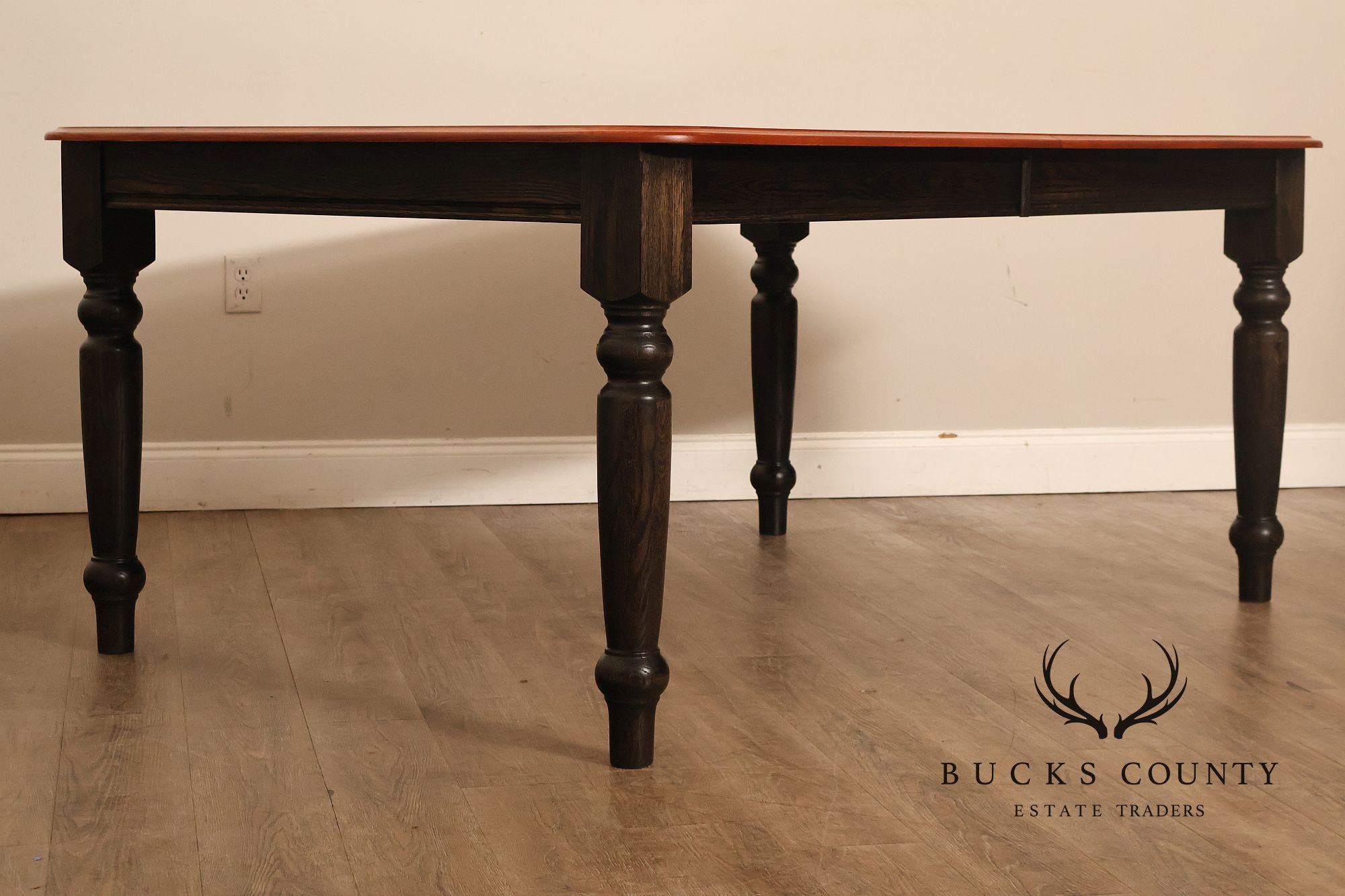 Farmhouse Style Oak Expandable Dining Table