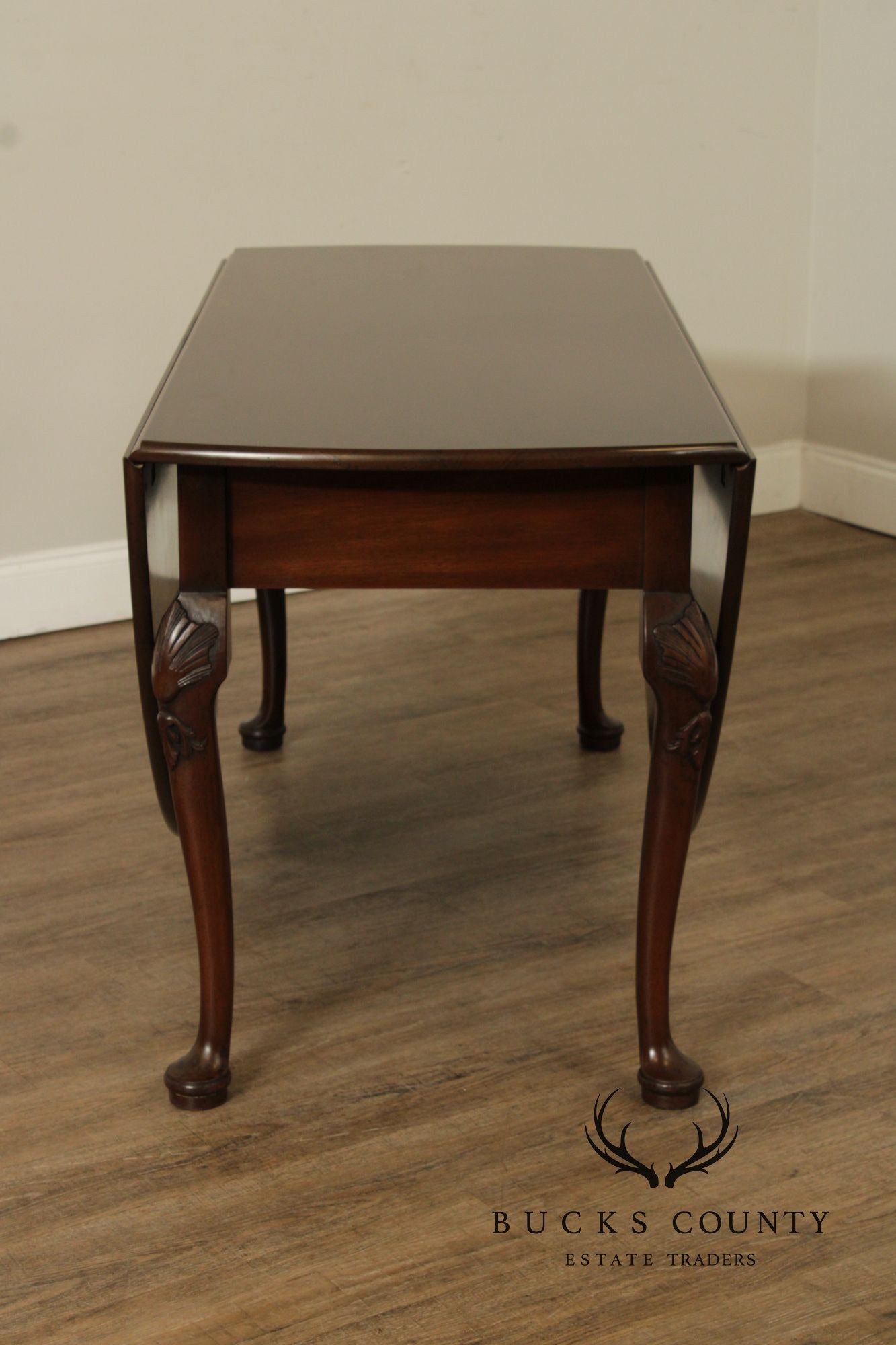 Kittinger Colonial Williamsburg Mahogany Drop Leaf Dining Table