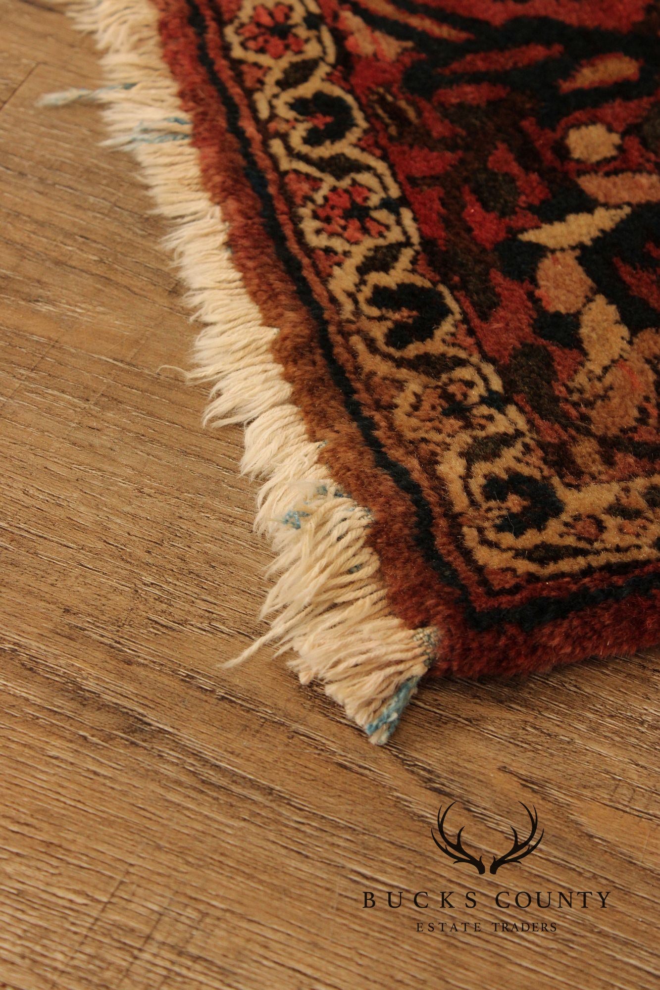 Persian Qashqai Hand Knotted Wool Area Rug 6' 9" x 4' 7"