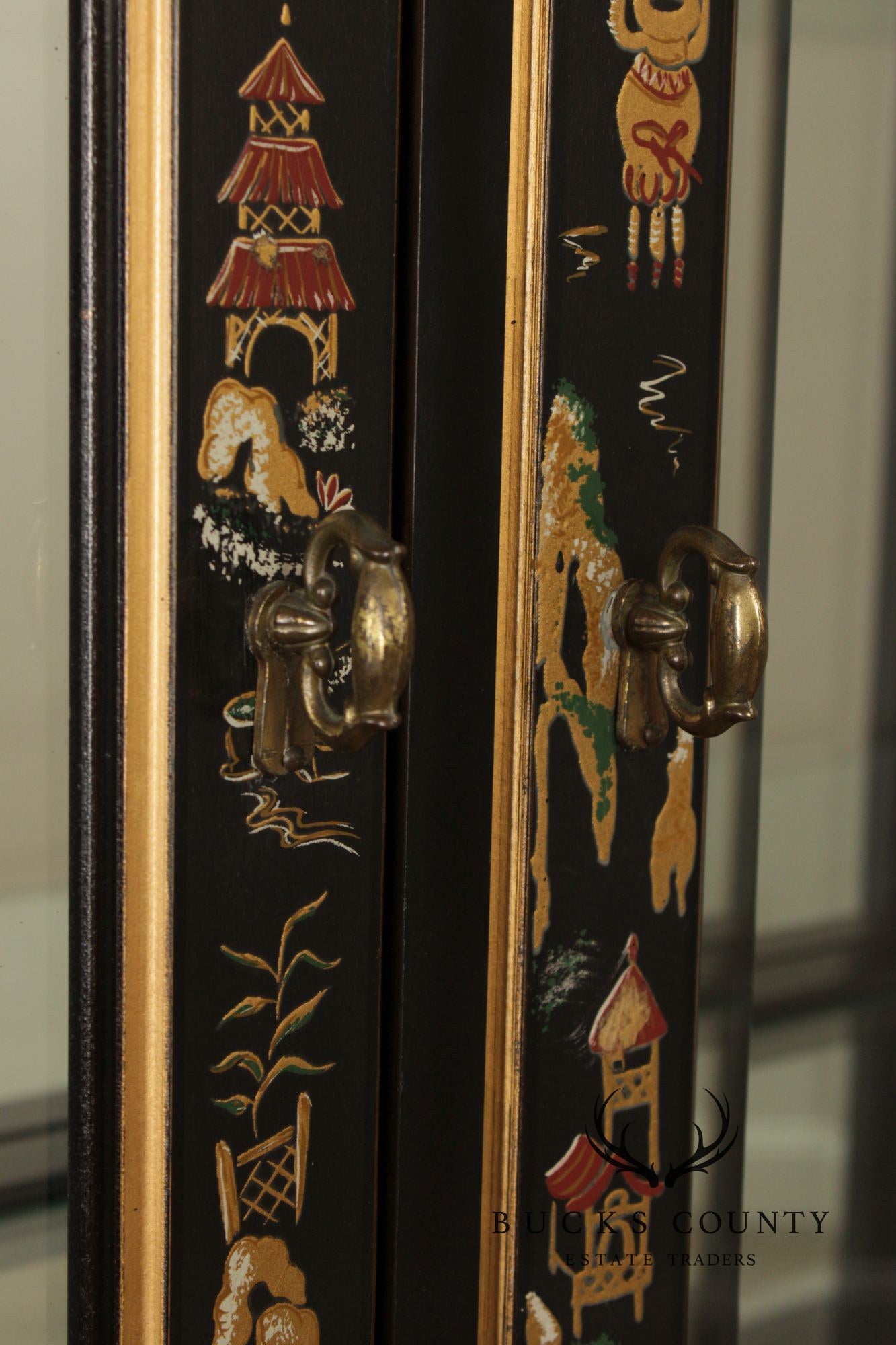 PULASKI FURNITURE CHINOISERIE PAGODA DISPLAY CABINET