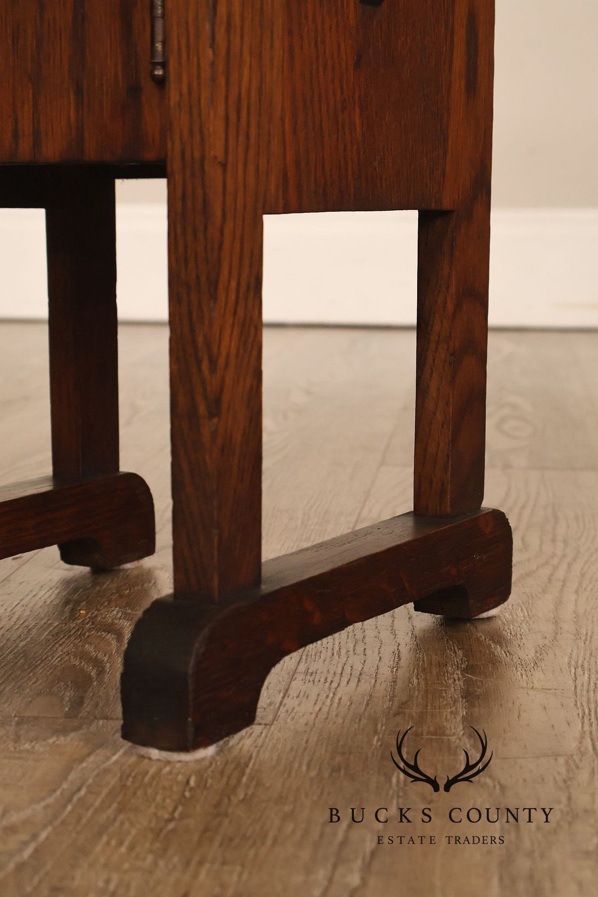 Antique Mission Arts And Crafts Oak Smoking Stand With Copper Ashtrays