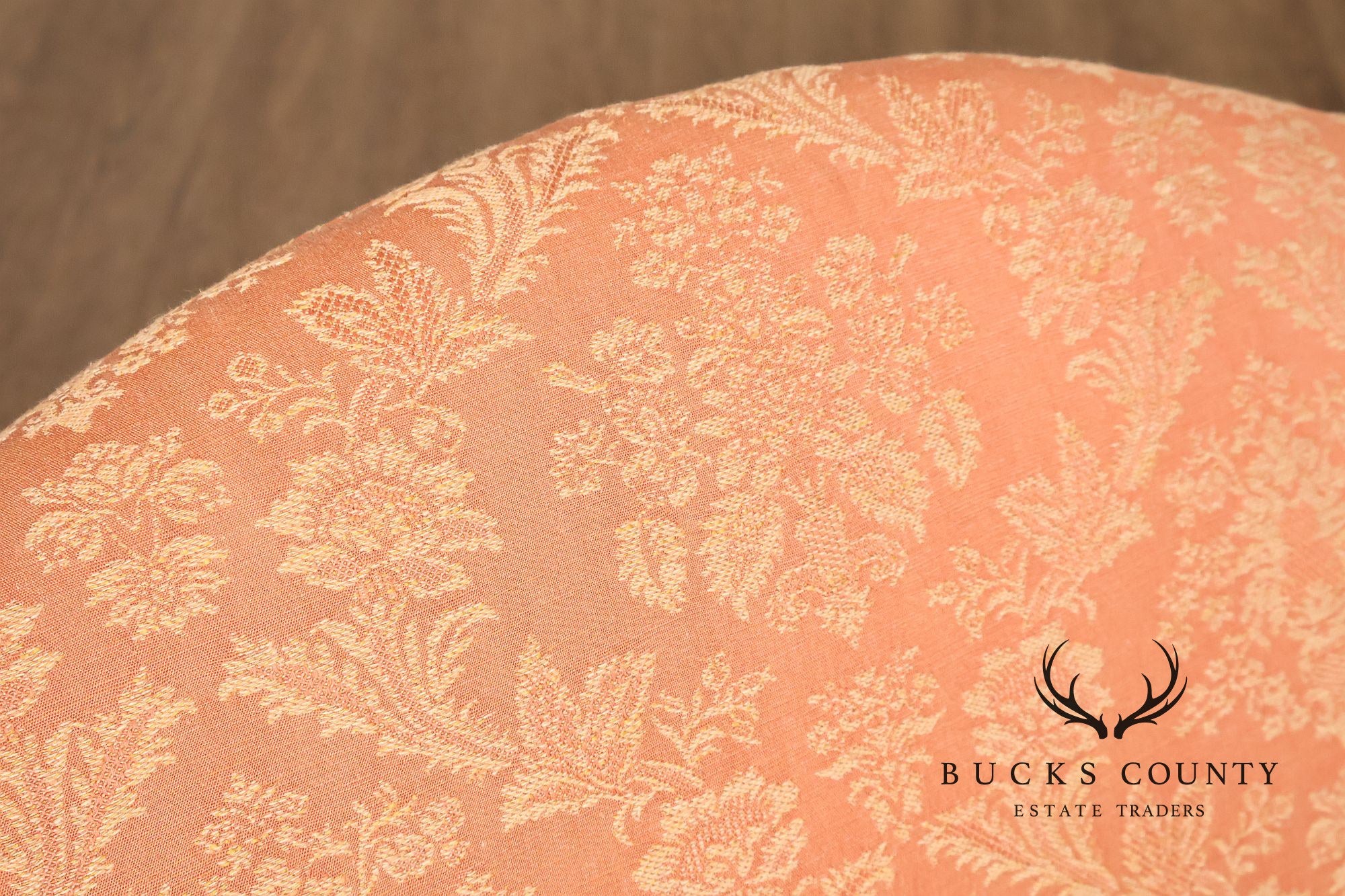 Kittinger Chippendale Style Mahogany Camel-Back Sofa Historic Newport Reproduction