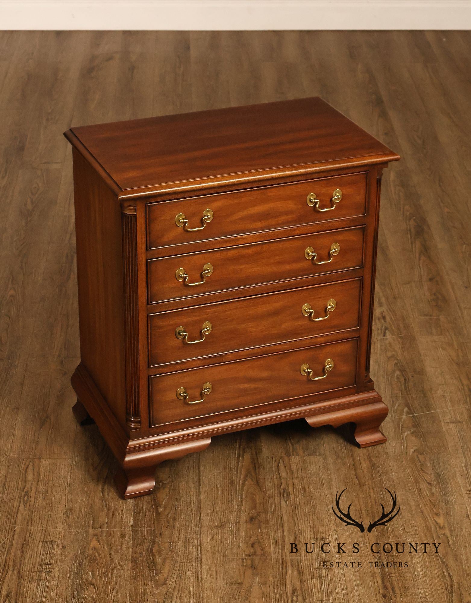Henkel Harris Georgian Style Mahogany Bedside Chest