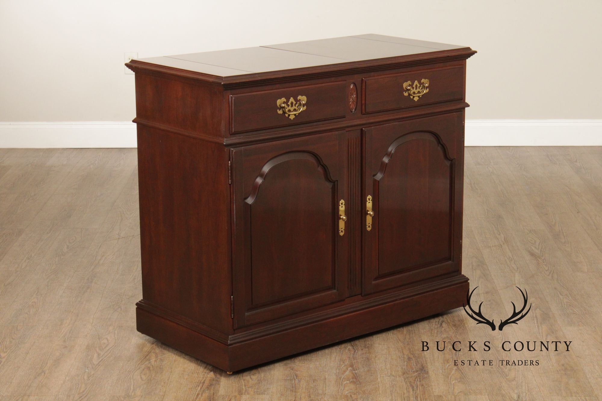 Ethan Allen Georgian Court Chippendale Style Cherry Flip Top Server