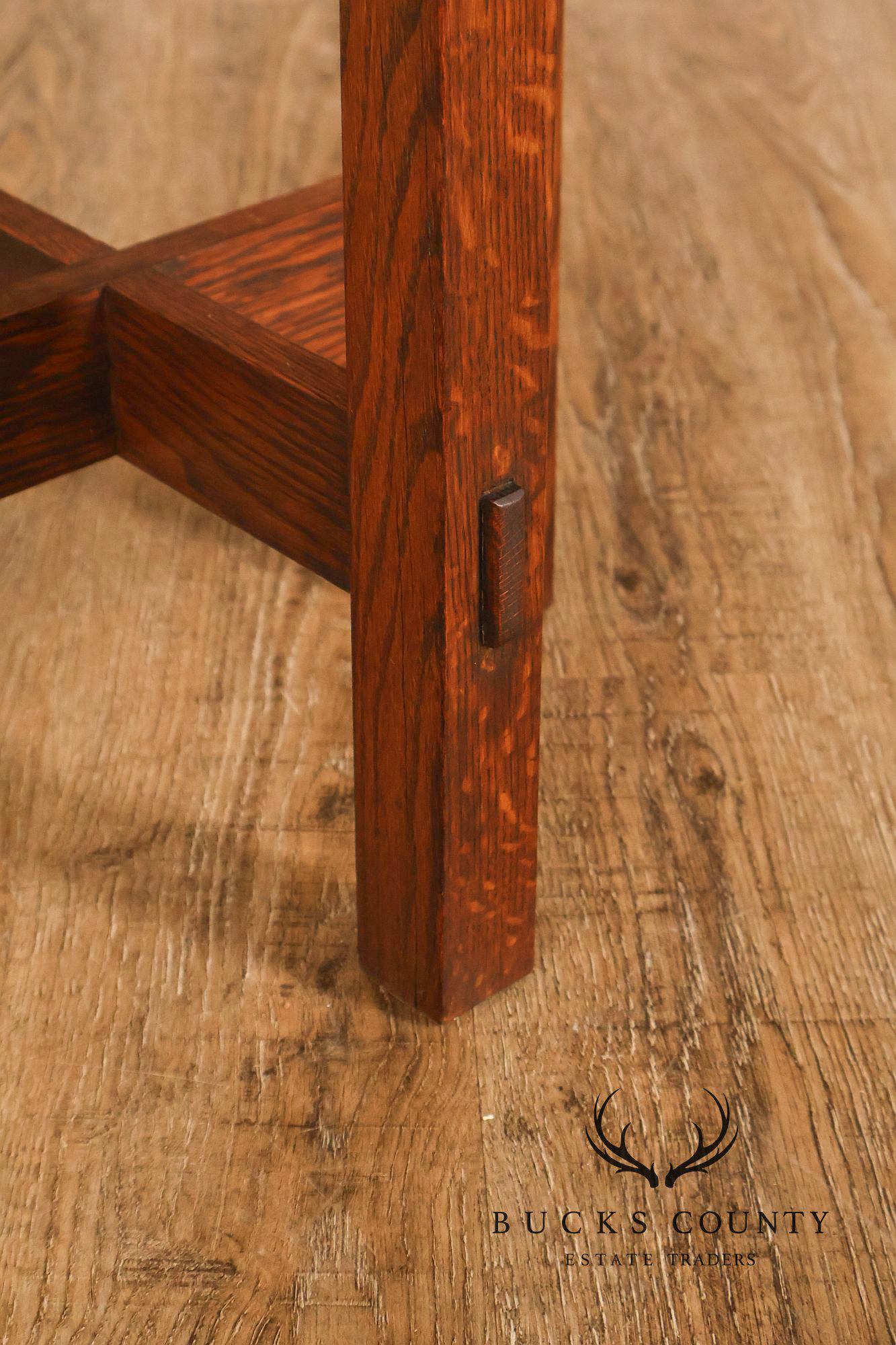 Arts And Crafts Style Round Oak Lamp Table