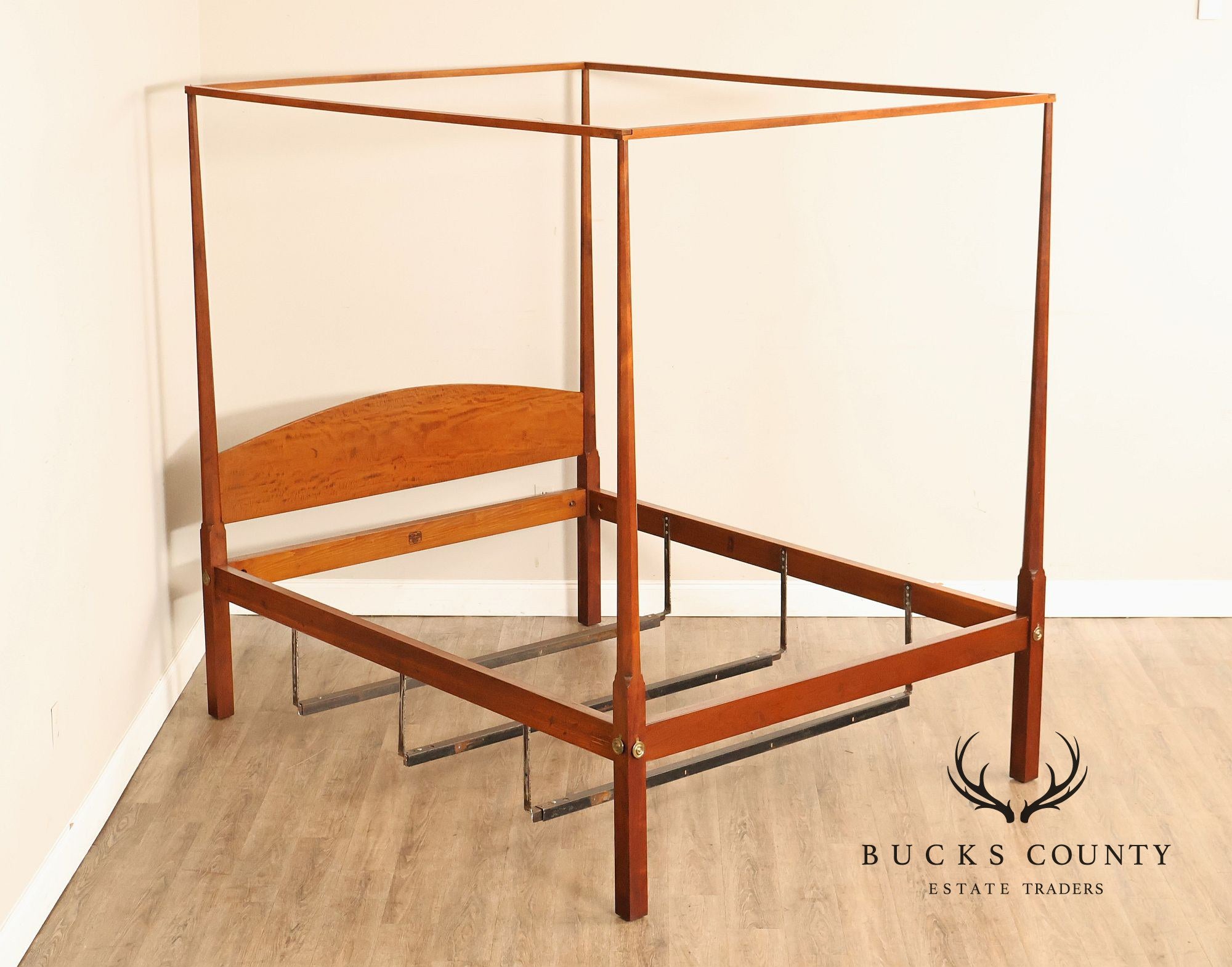 Berwyn Furniture Shop Queen Size Canopy Poster Bed