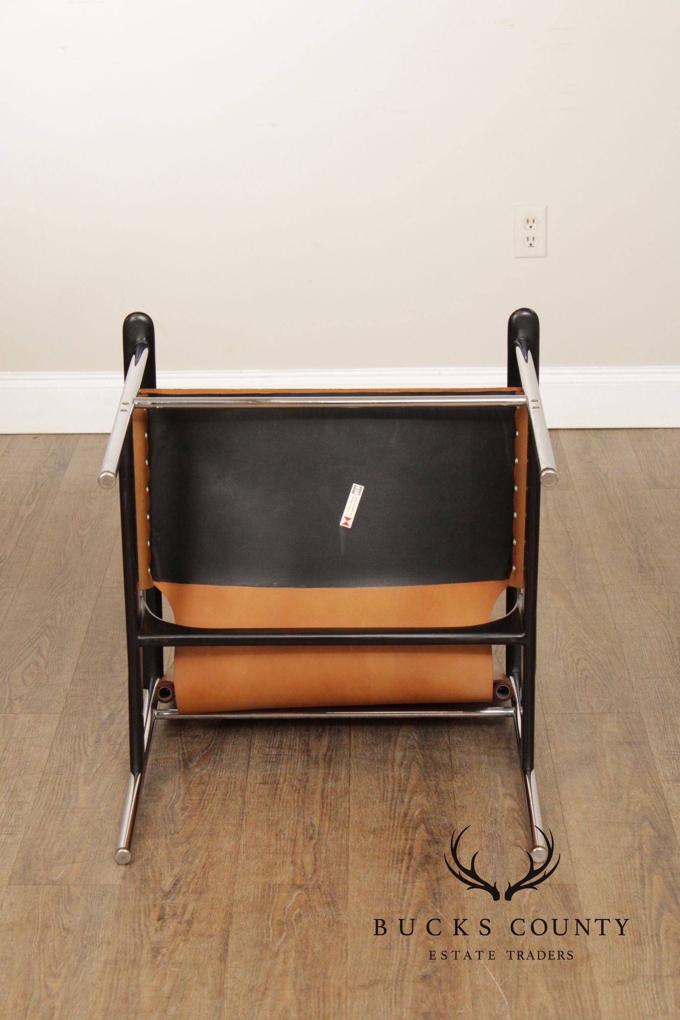 Knoll Mid Century Modern Pair of Leather and Chrome '657' Armchairs