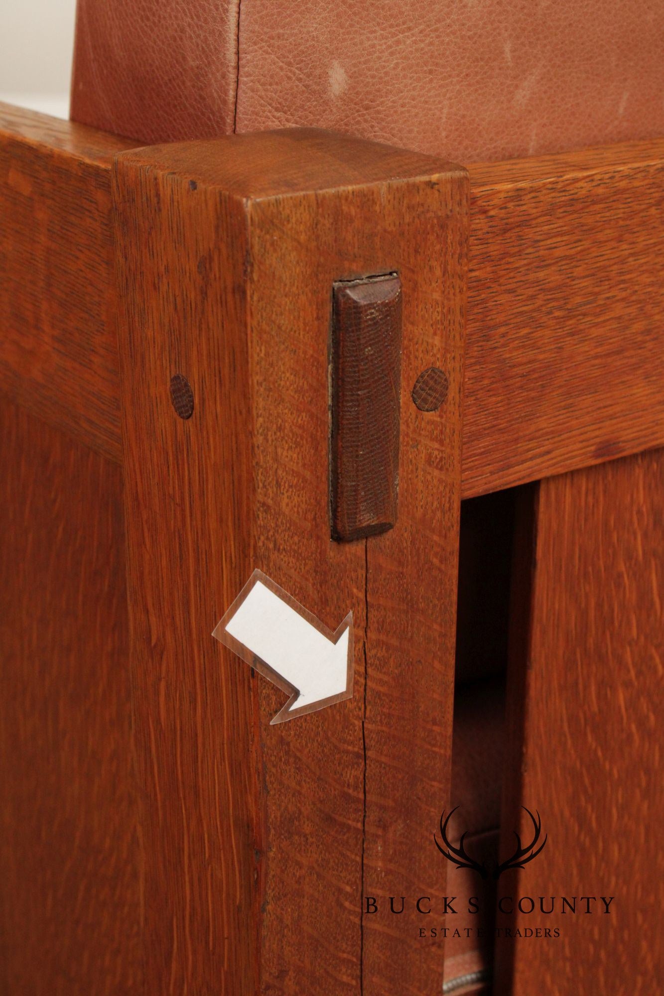 Gustav Stickley Antique Mission Oak and Leather Even-Arm Settle Sofa