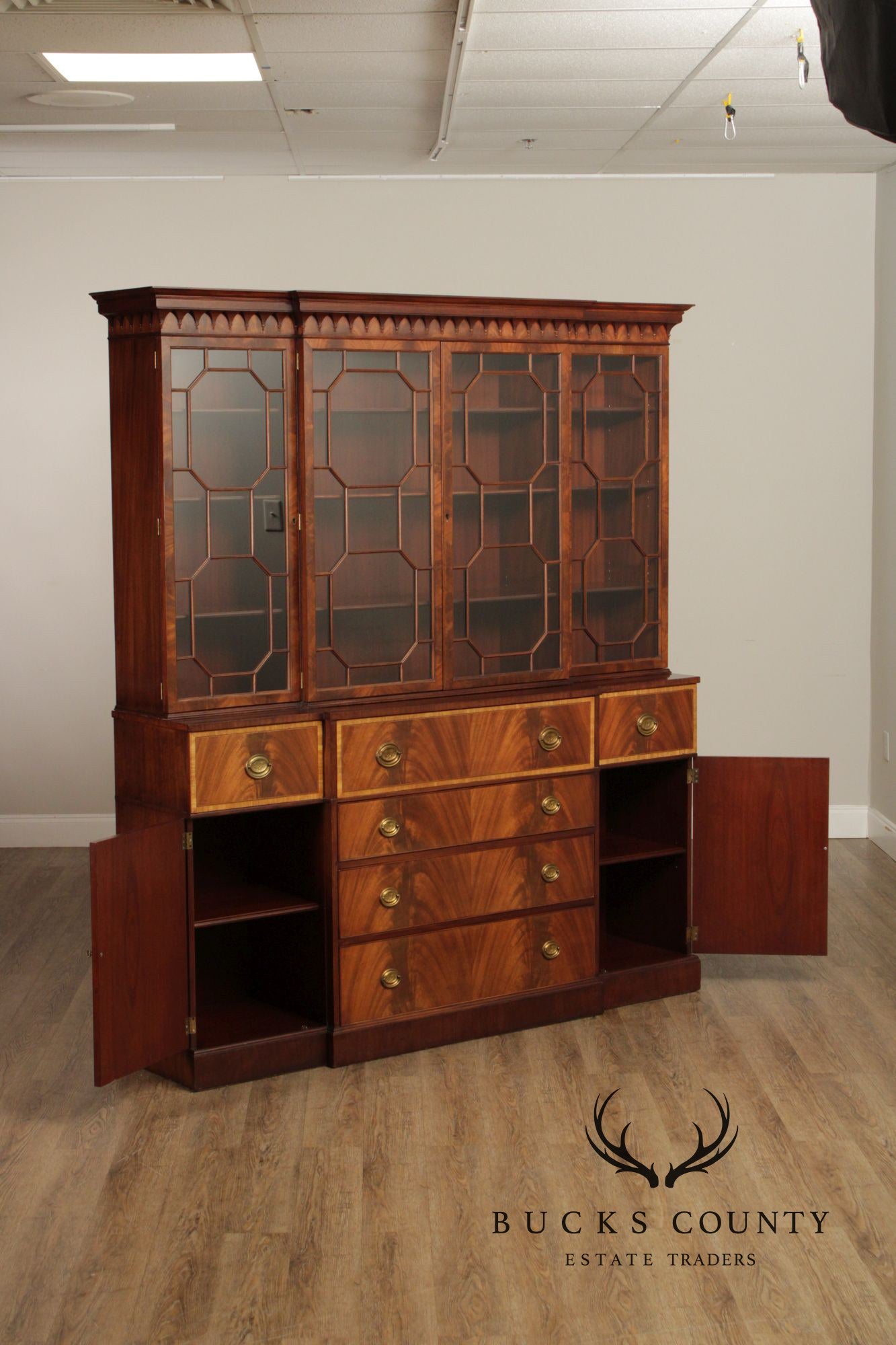 1940's Georgian Style Mahogany Breakfront Secretary Bookcase With Inlaid Detailing