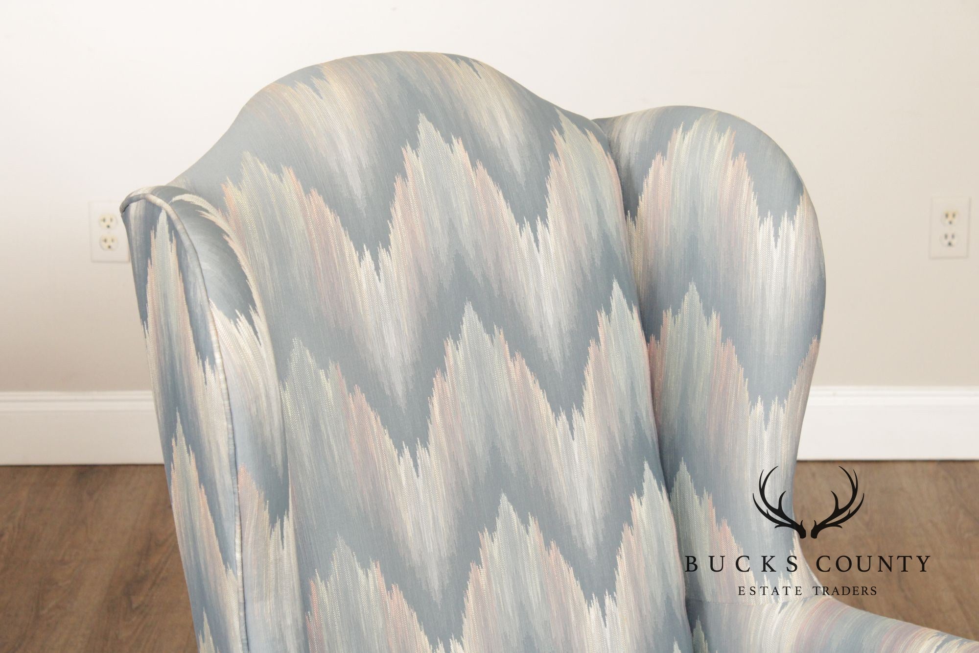 Ethan Allen Queen Anne Style Pair of Wingback Chairs