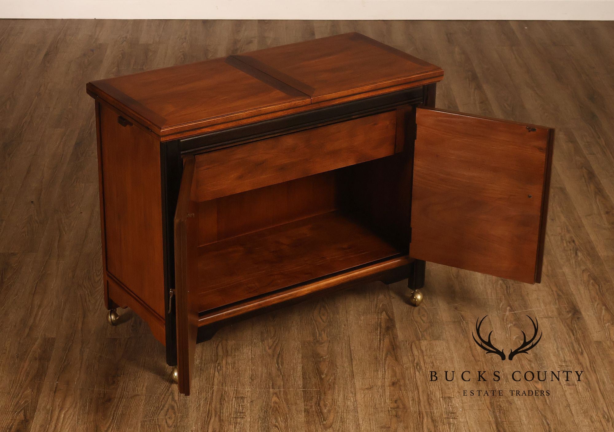 Thomasville 'Embassy' Asian Inspired Flip-Top Server