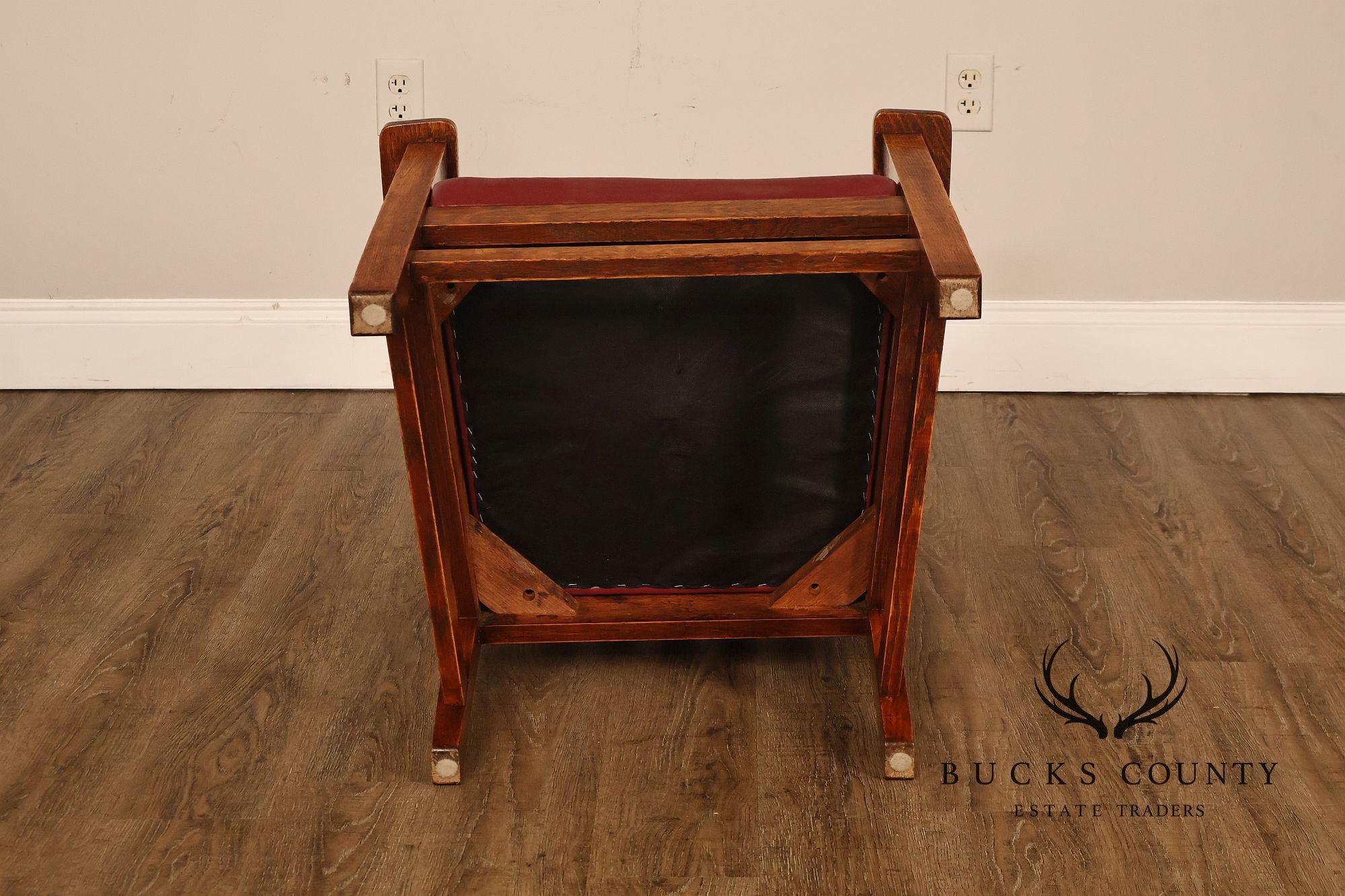 Mission Arts & Crafts Quarter Sawn Oak Armchair With Leather Upholstered Seat