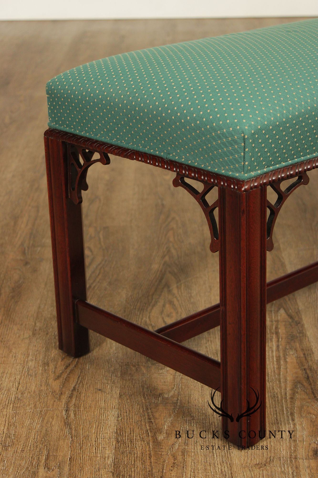 Hickory Chair Chippendale Style Mahogany Window Bench