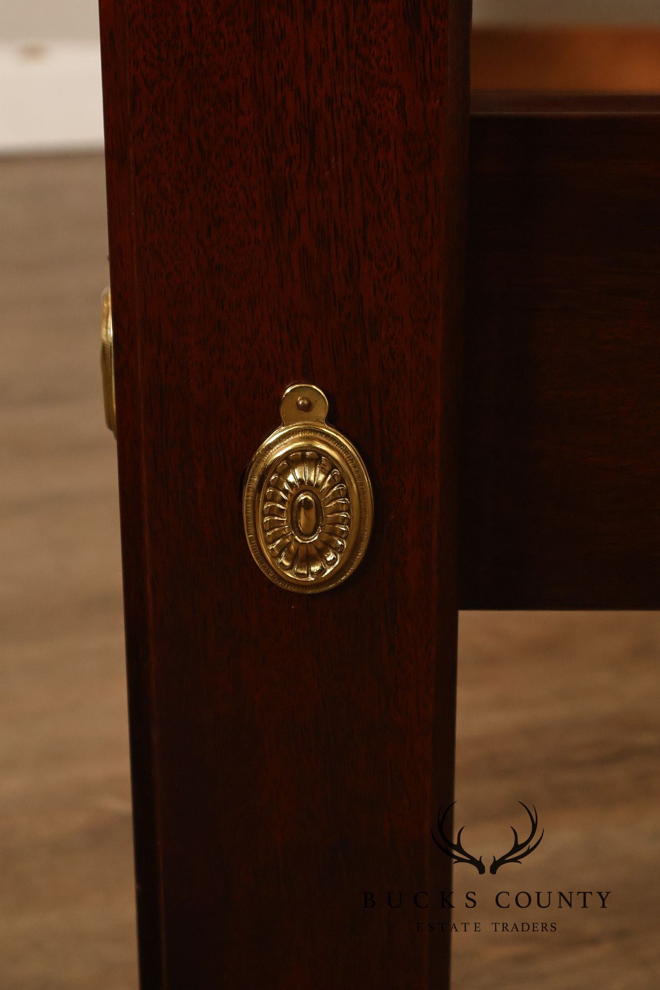 Henkel Harris Mahogany King Pencil Point Poster Bed