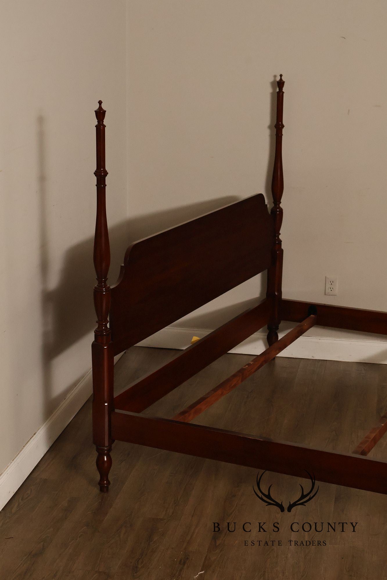 Henkel Harris Cherry King Poster Bed