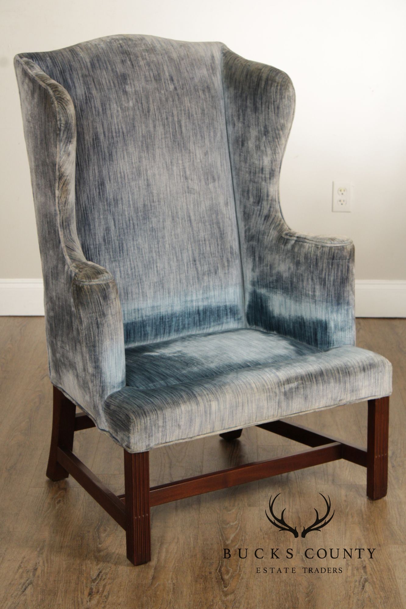 Kittinger Colonial Williamsburg Chippendale Style Mahogany Wing Chair
