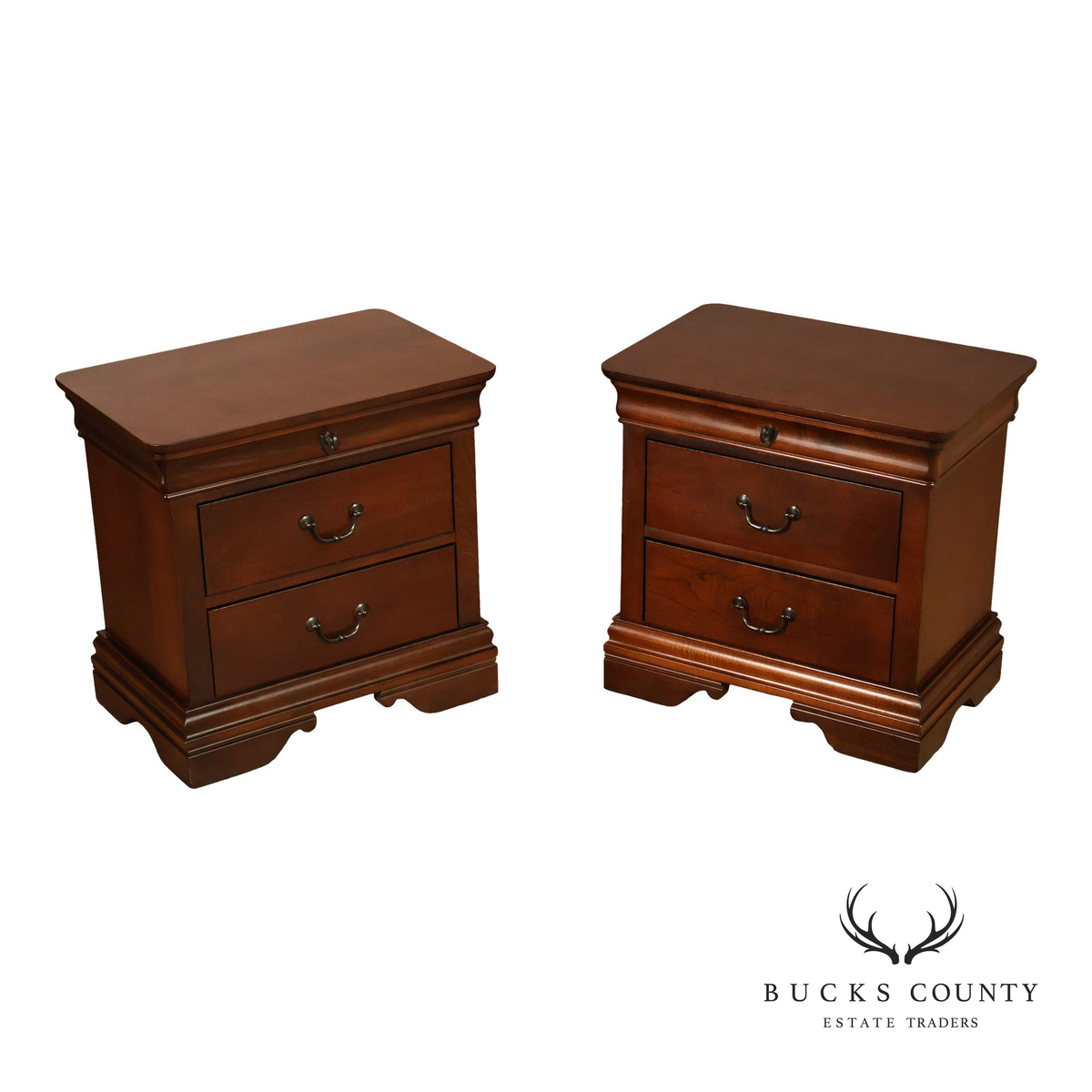 Broyhill Louis Philippe Style Pair Of Three-Drawer Nightstands