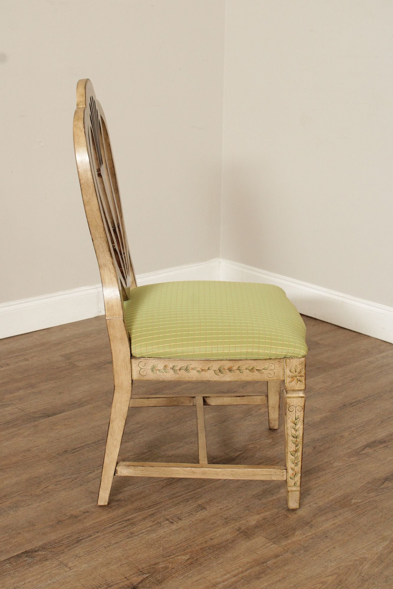 Lane Hepplewhite Style Paint Decorated Shied Back Side Chair