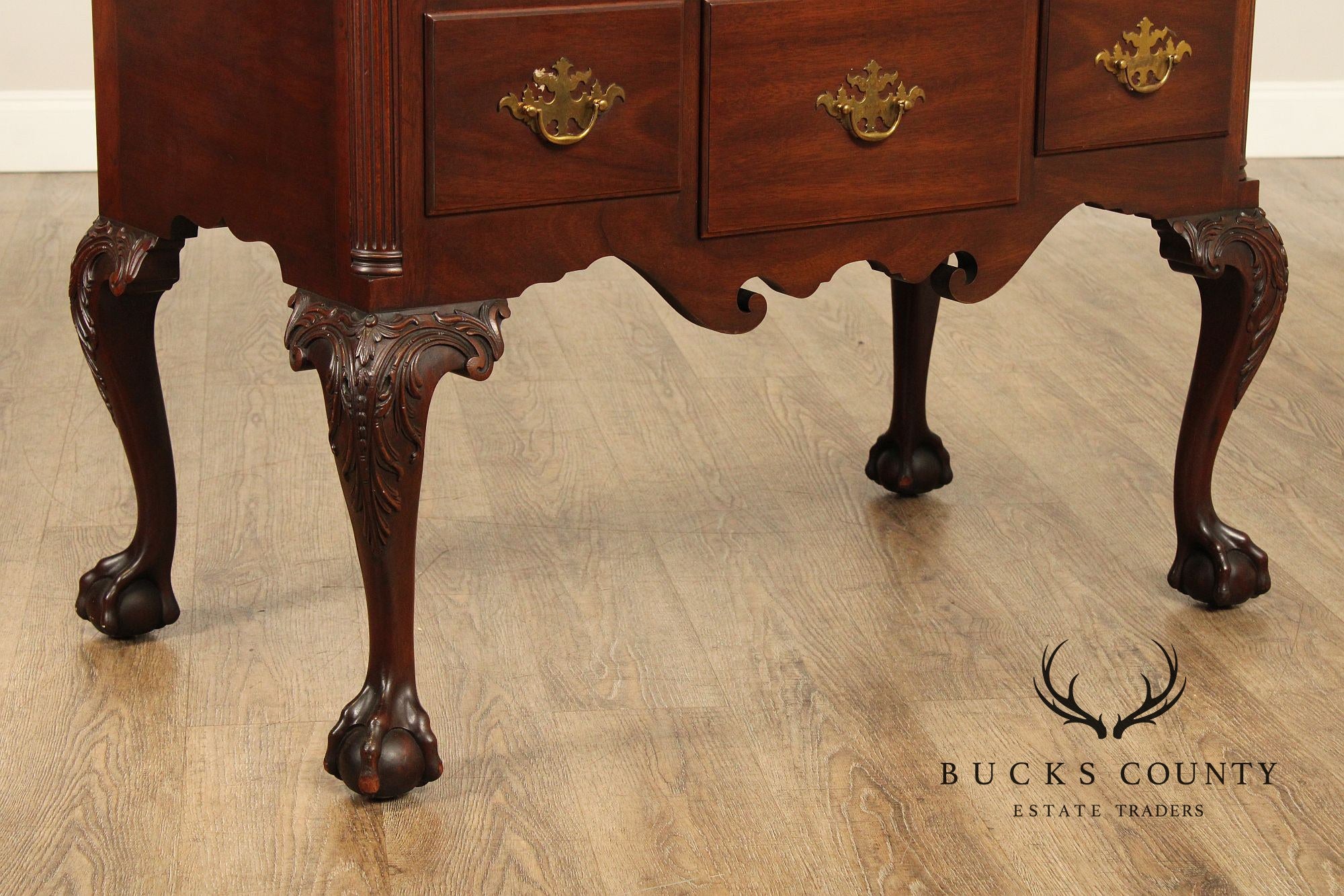 Kittinger Colonial Williamsburg Mahogany Chippendale Style Lowboy