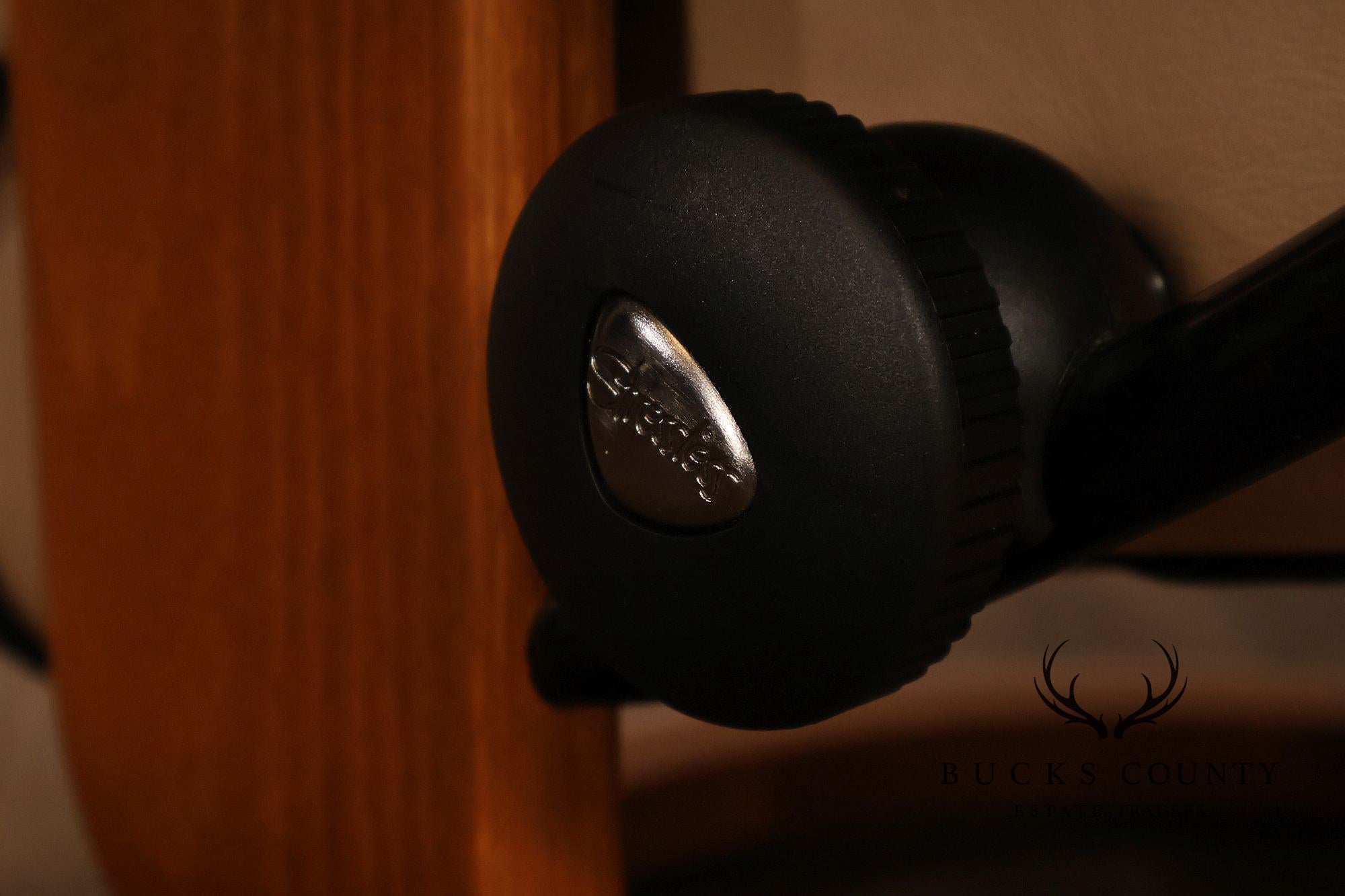 Ekornes Stressless Modern Leather Recliner And Ottoman