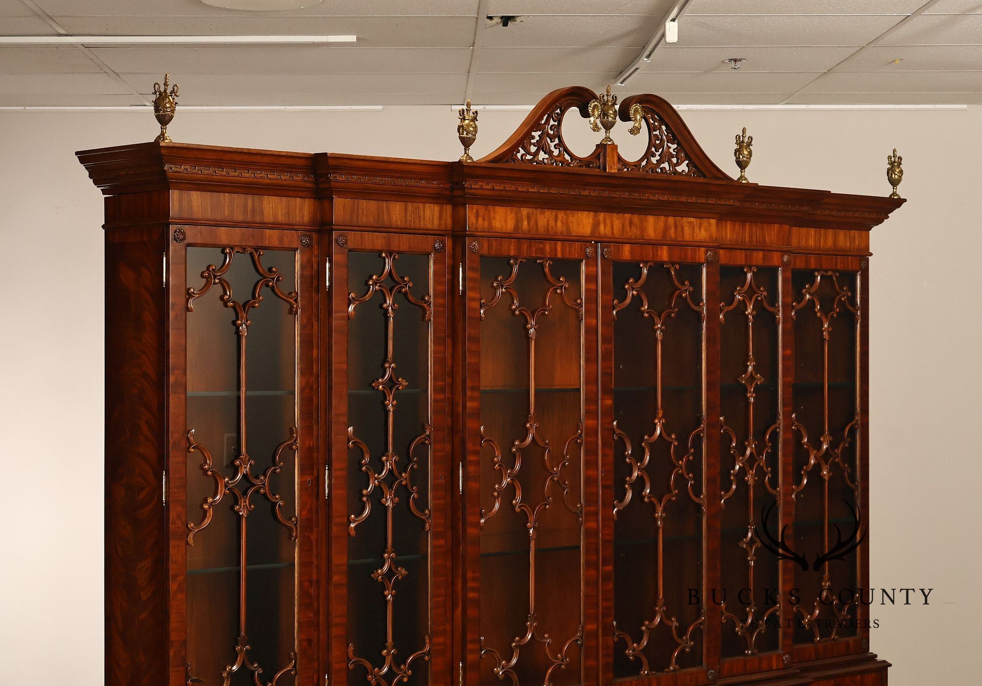 Maitland Smith Georgian Style Large Mahogany Breakfront Bookcase
