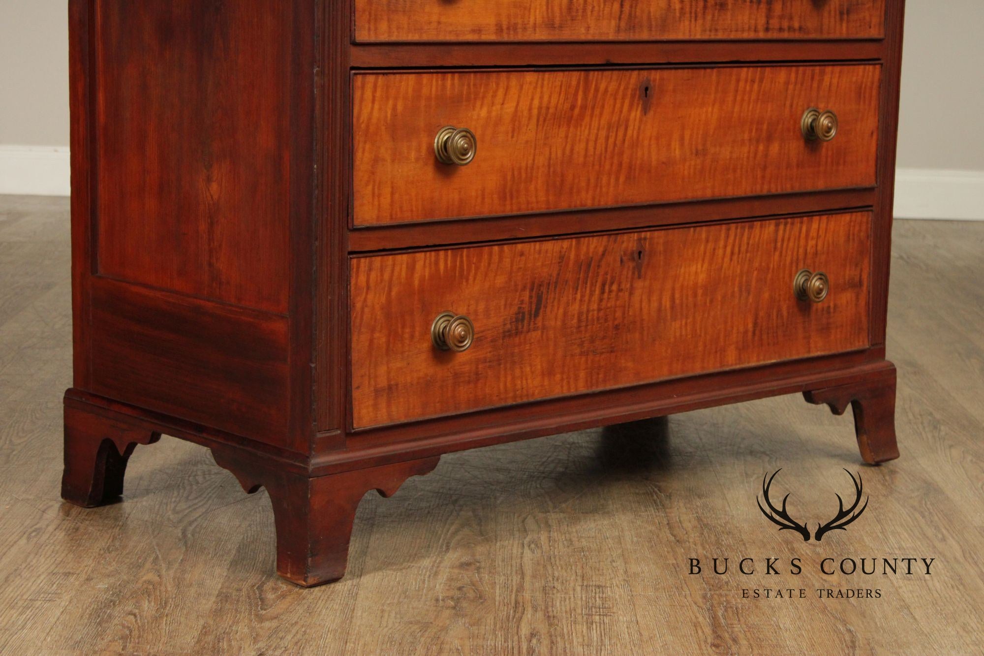 Antique American Federal Style Chest With Tiger Maple Drawer Fronts