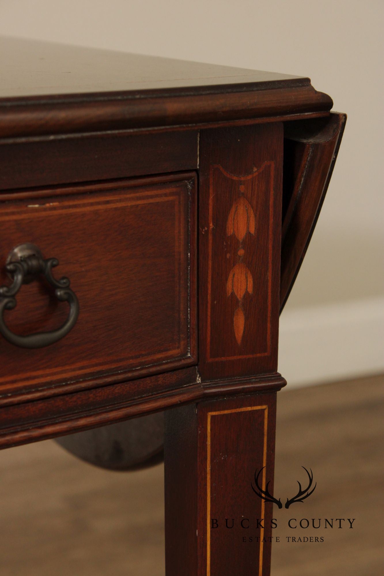Brandt Federal Style Vintage Pair of Mahogany Pembroke Tables