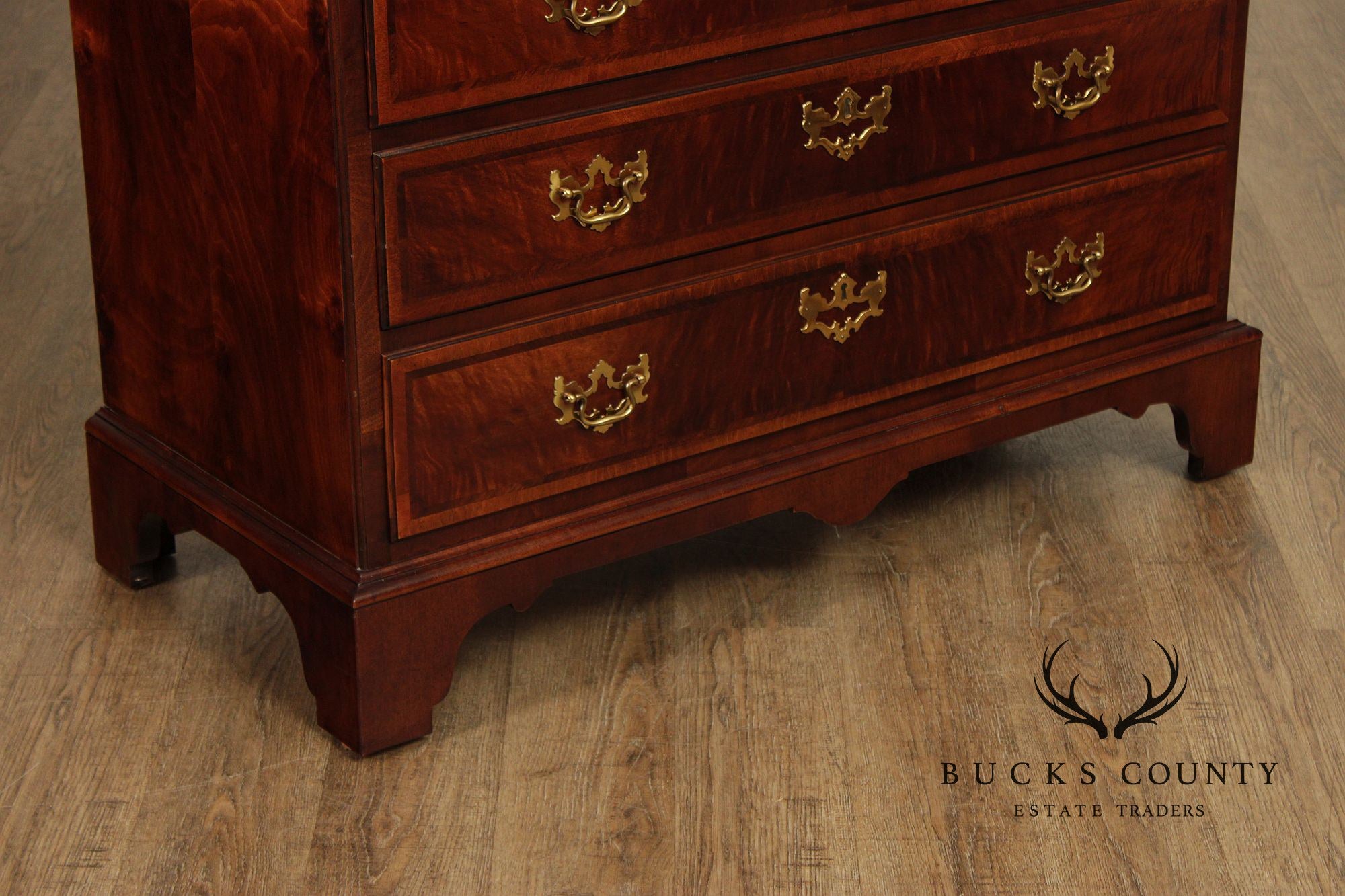 Henredon Aston Court Collection Mahogany Chippendale Bedroom Armoire Cabinet