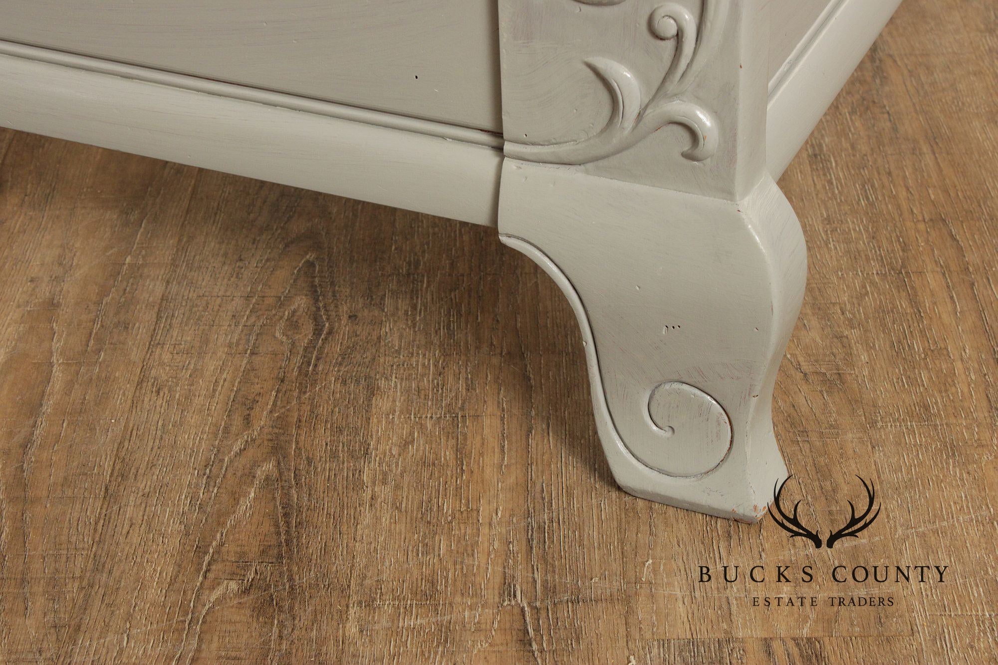 Ethan Allen Vintage Painted Legacy Collection King Sleigh Bed