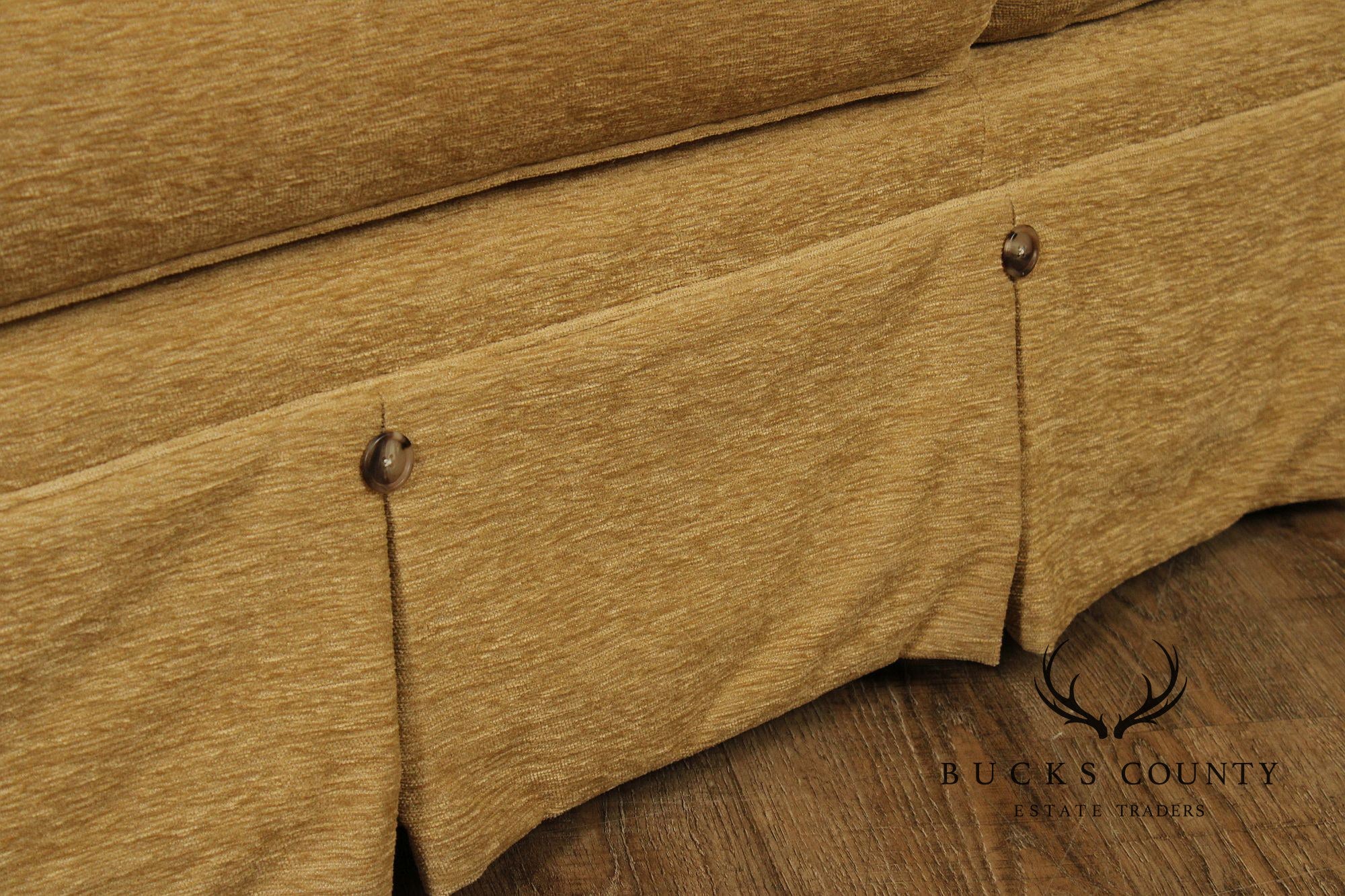 Raymond Waites For Lane Upholstery Traditional Skirted Sofa